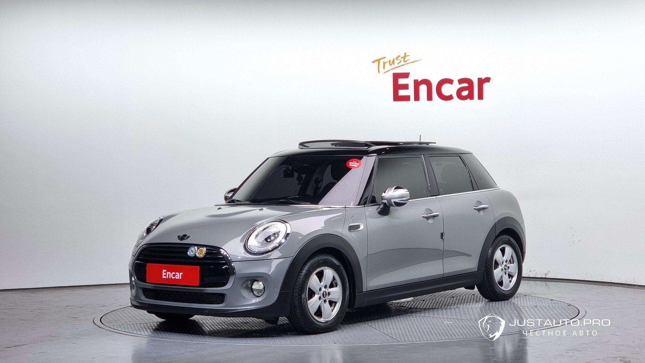 Автомобиль Mini Cooper