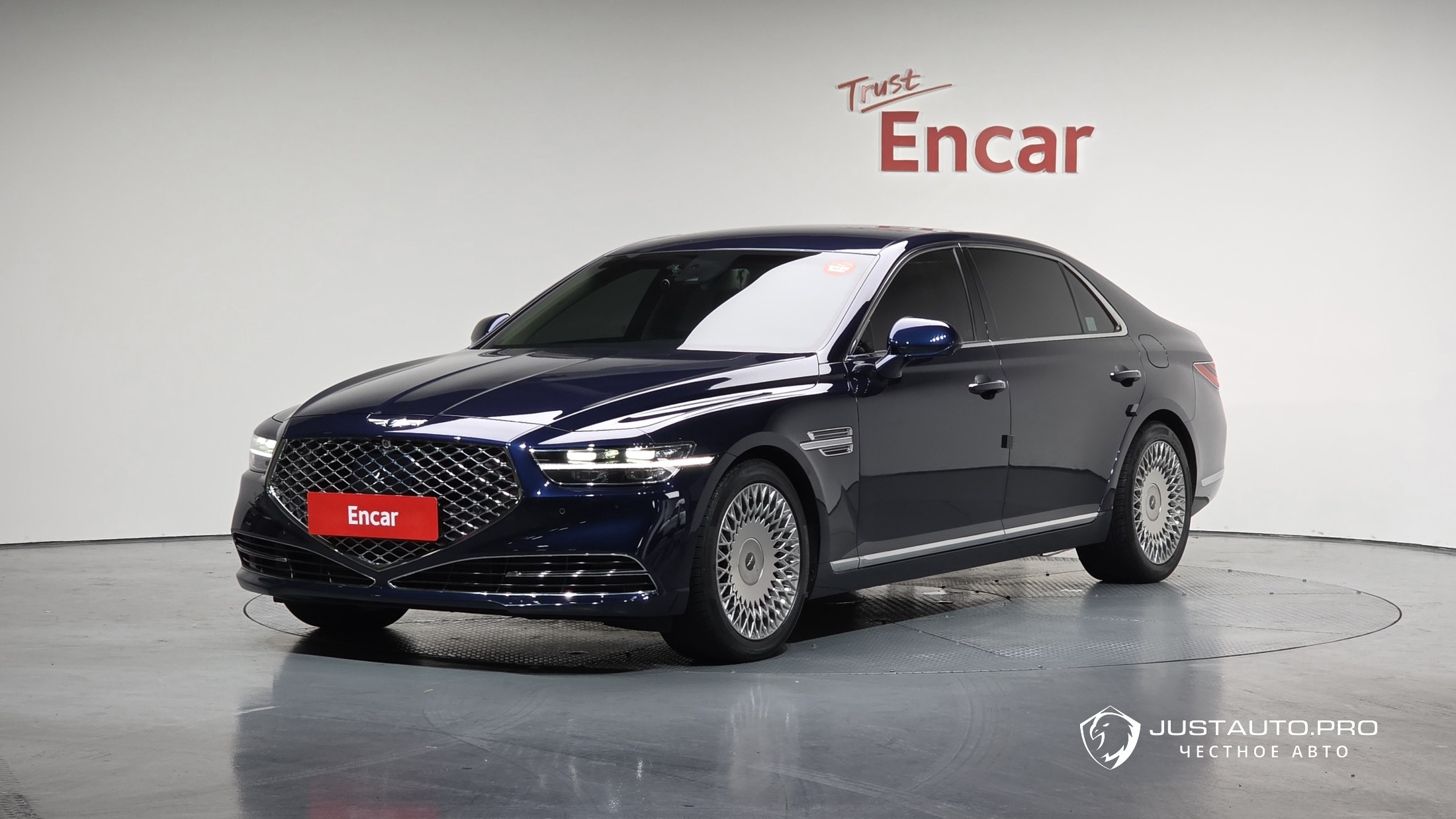 Автомобиль Genesis G90
