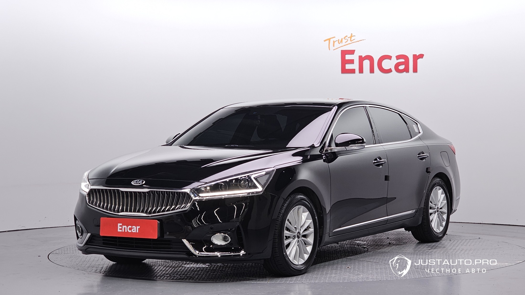 Автомобиль Kia K7