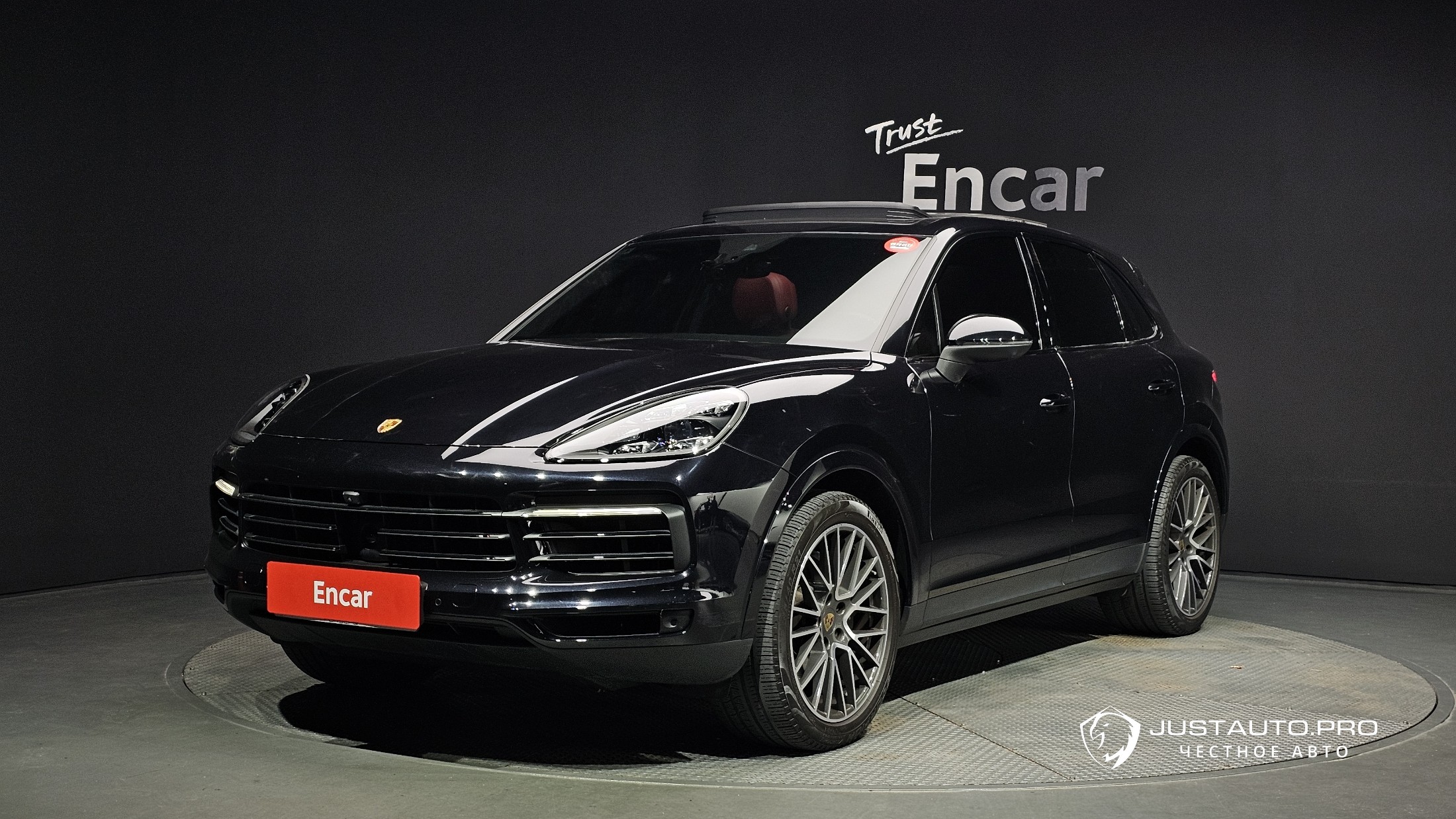 Автомобиль Porsche Cayenne