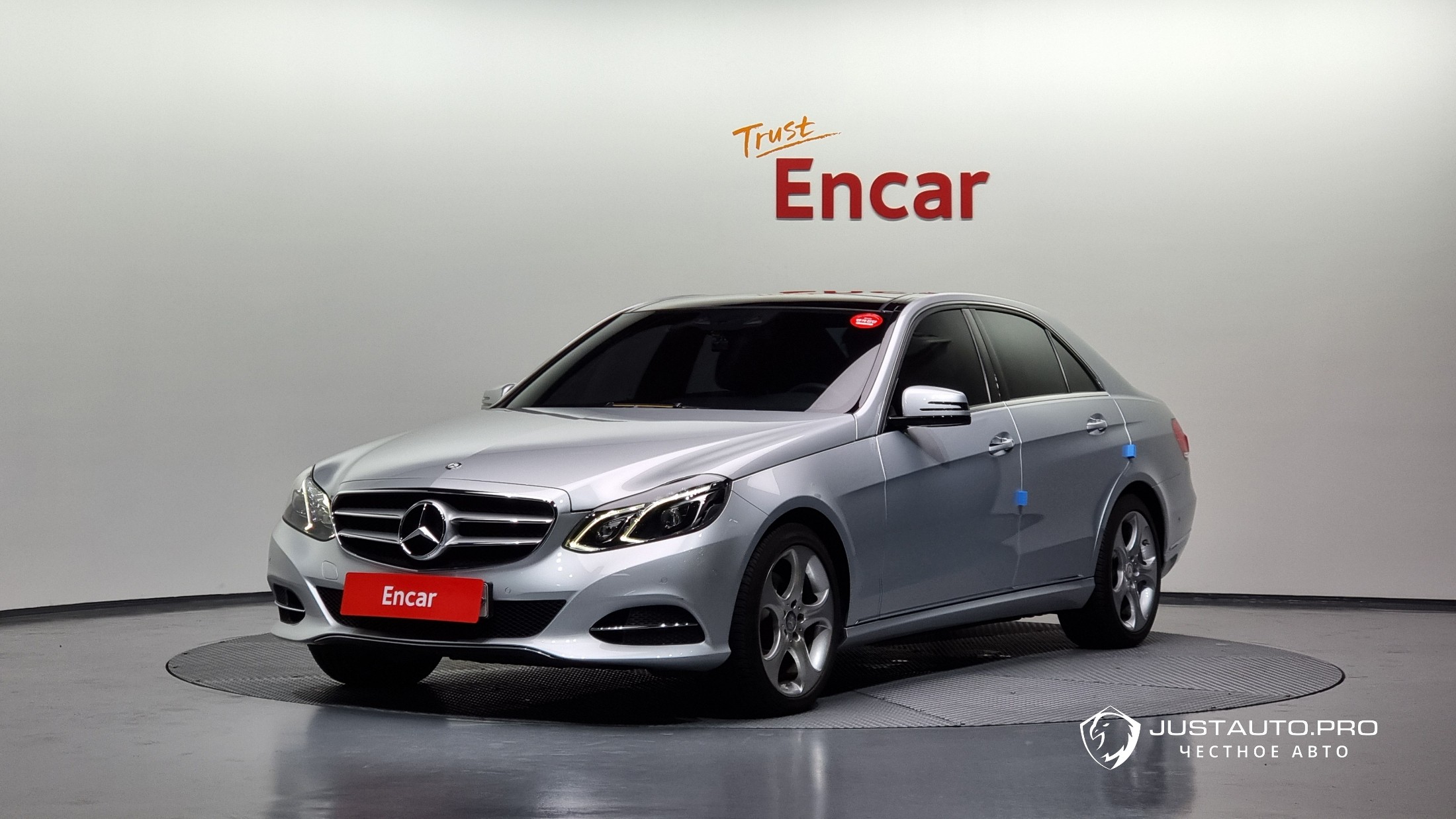 Автомобиль Mercedes-Benz E-Class