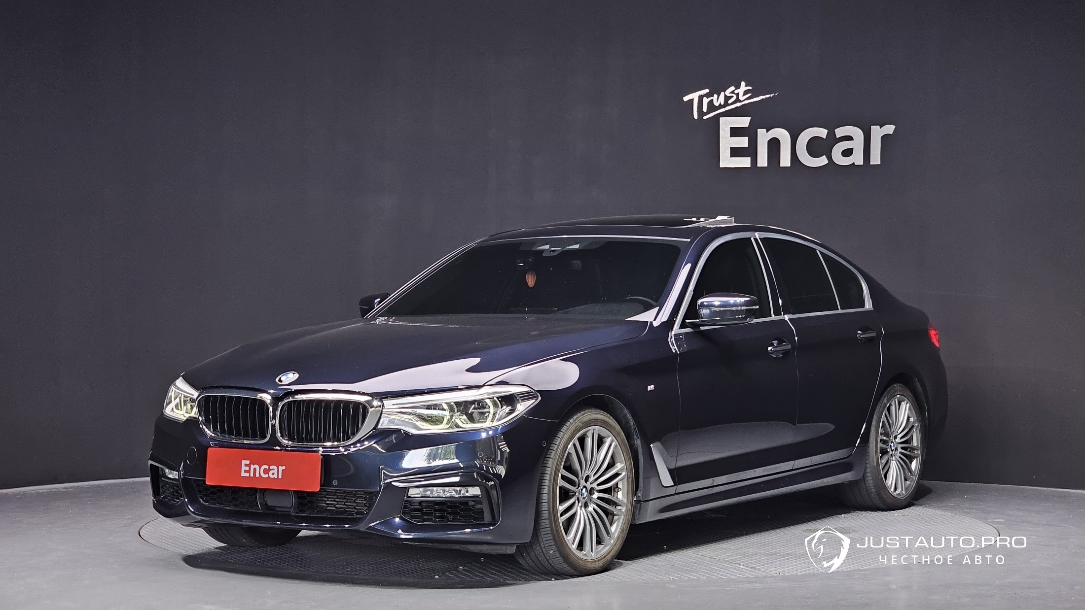 Автомобиль BMW 5-Series