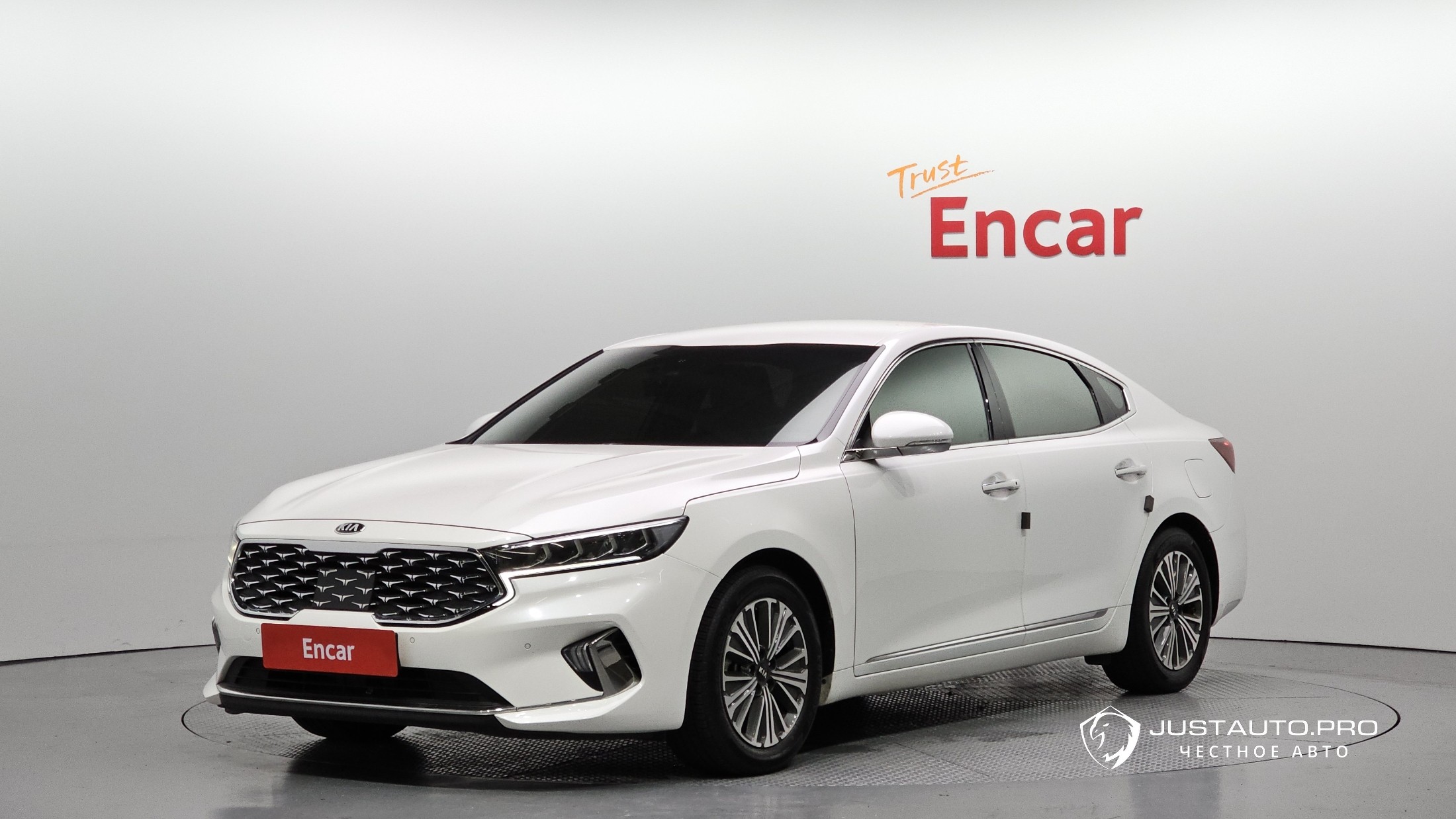 Автомобиль Kia K7