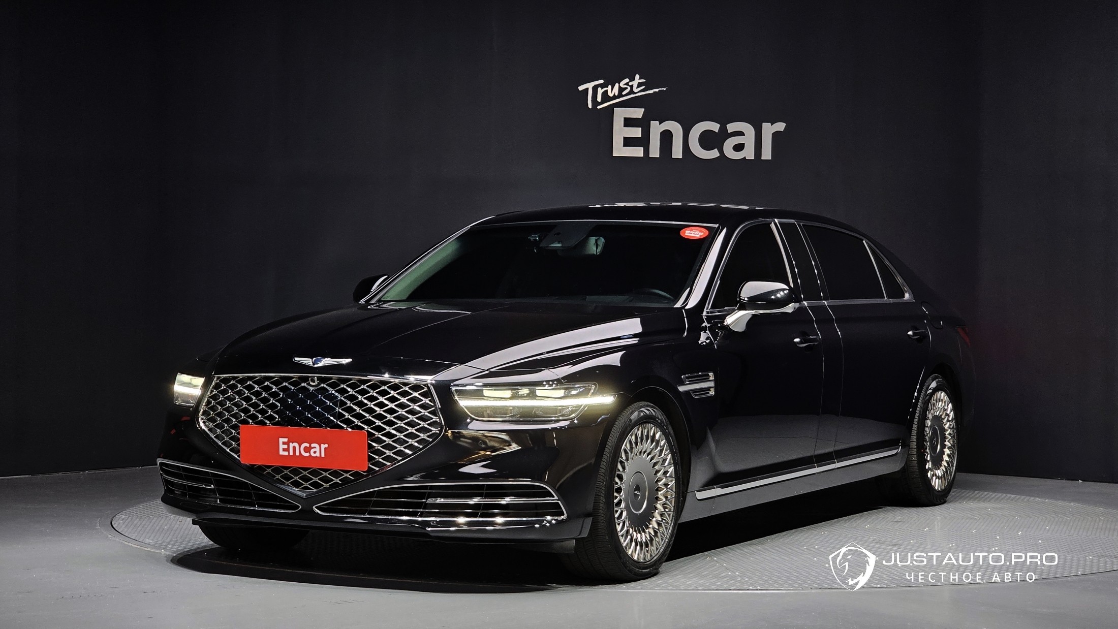 Автомобиль Genesis G90