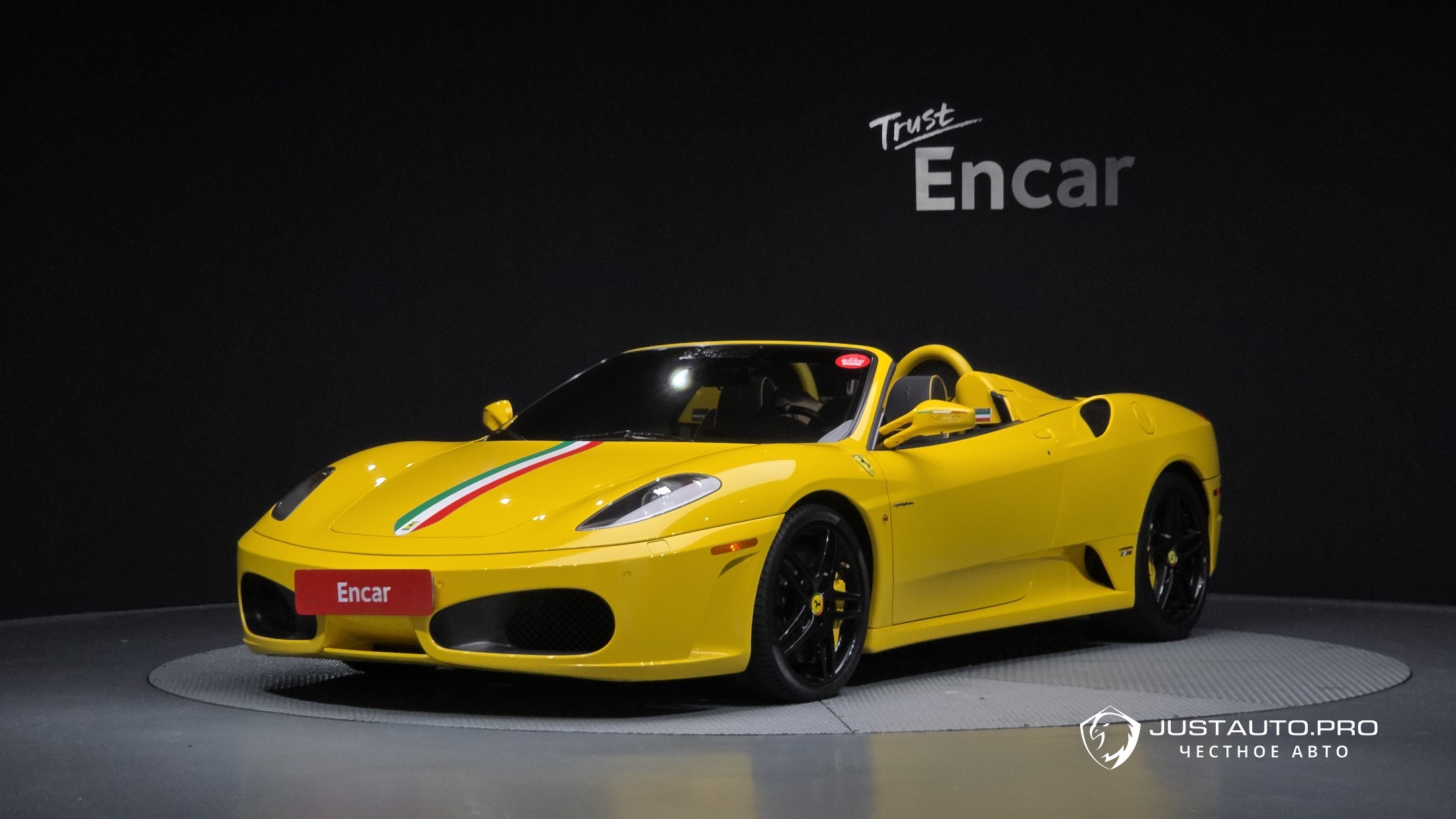 Автомобиль Ferrari F430