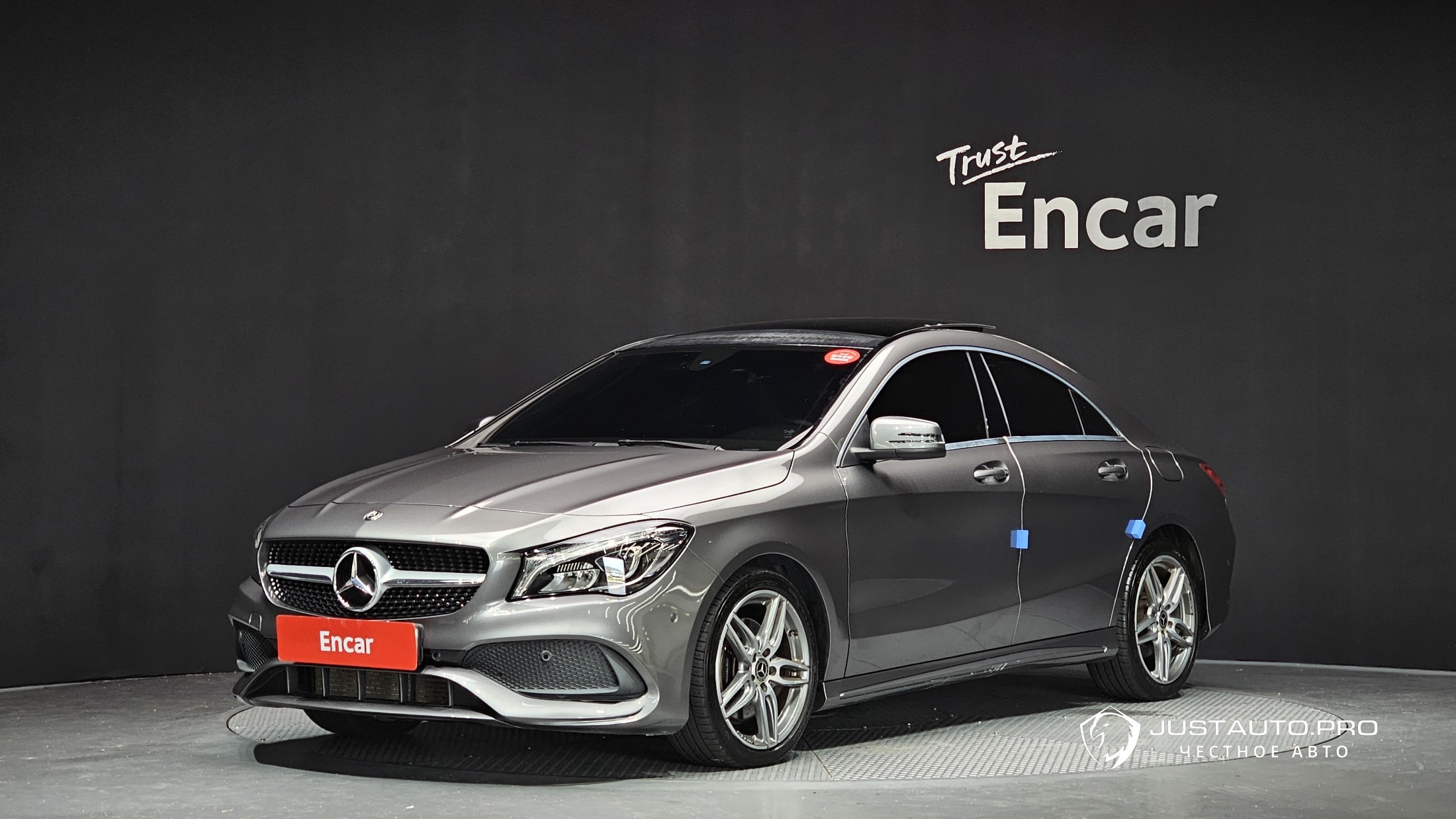 Автомобиль Mercedes-Benz CLA-Class