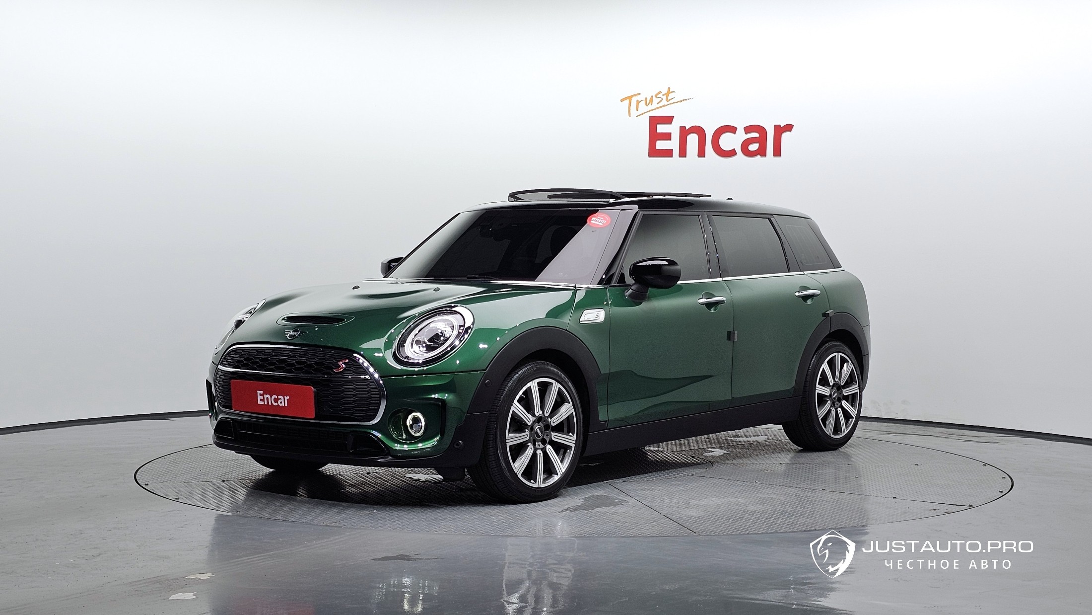Автомобиль Mini Clubman