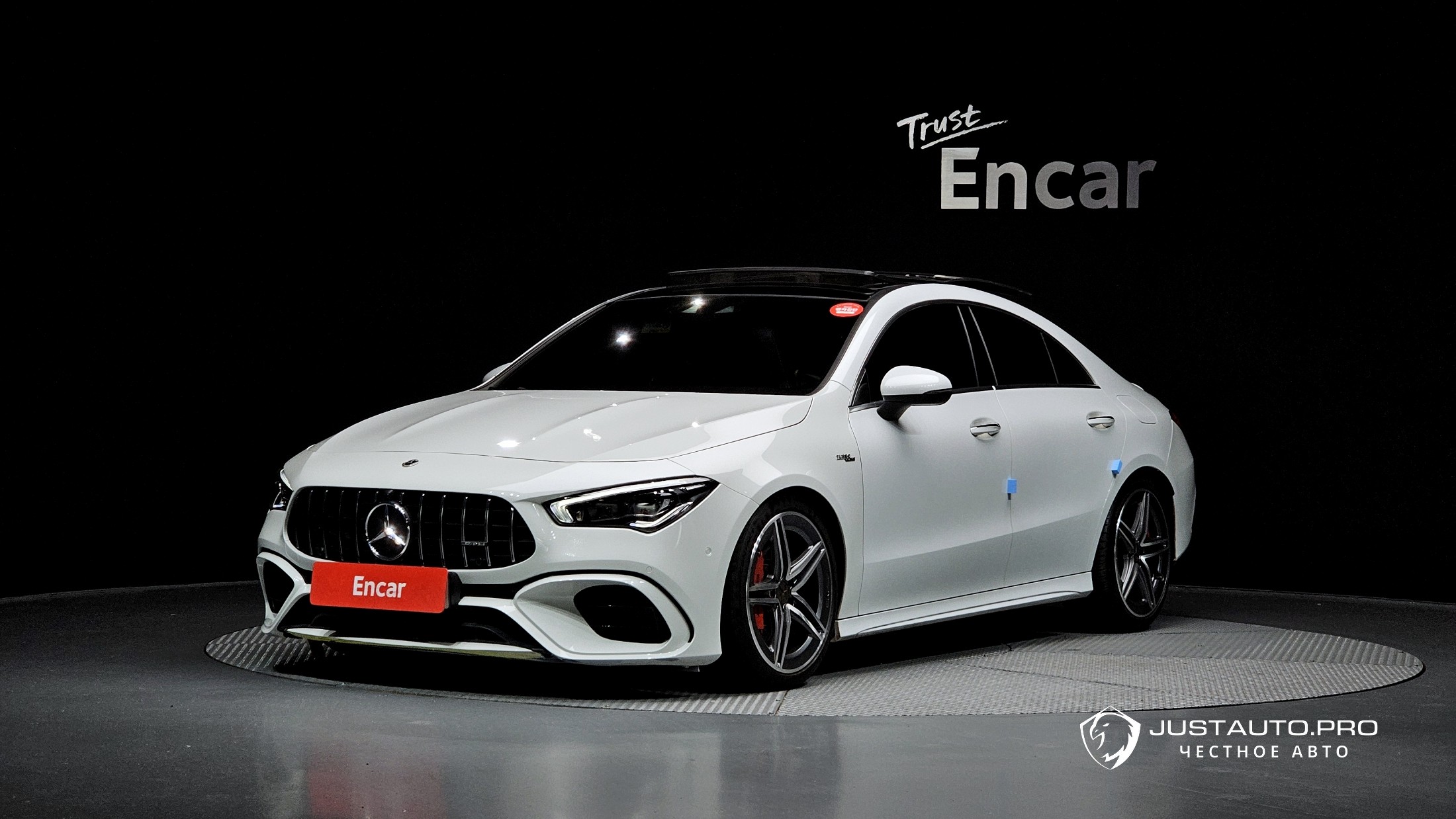 Автомобиль Mercedes-Benz CLA-Class
