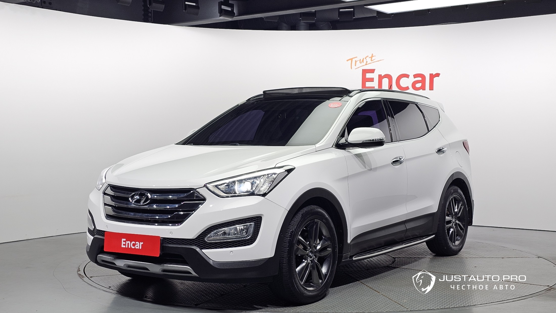 Автомобиль Hyundai Santafe
