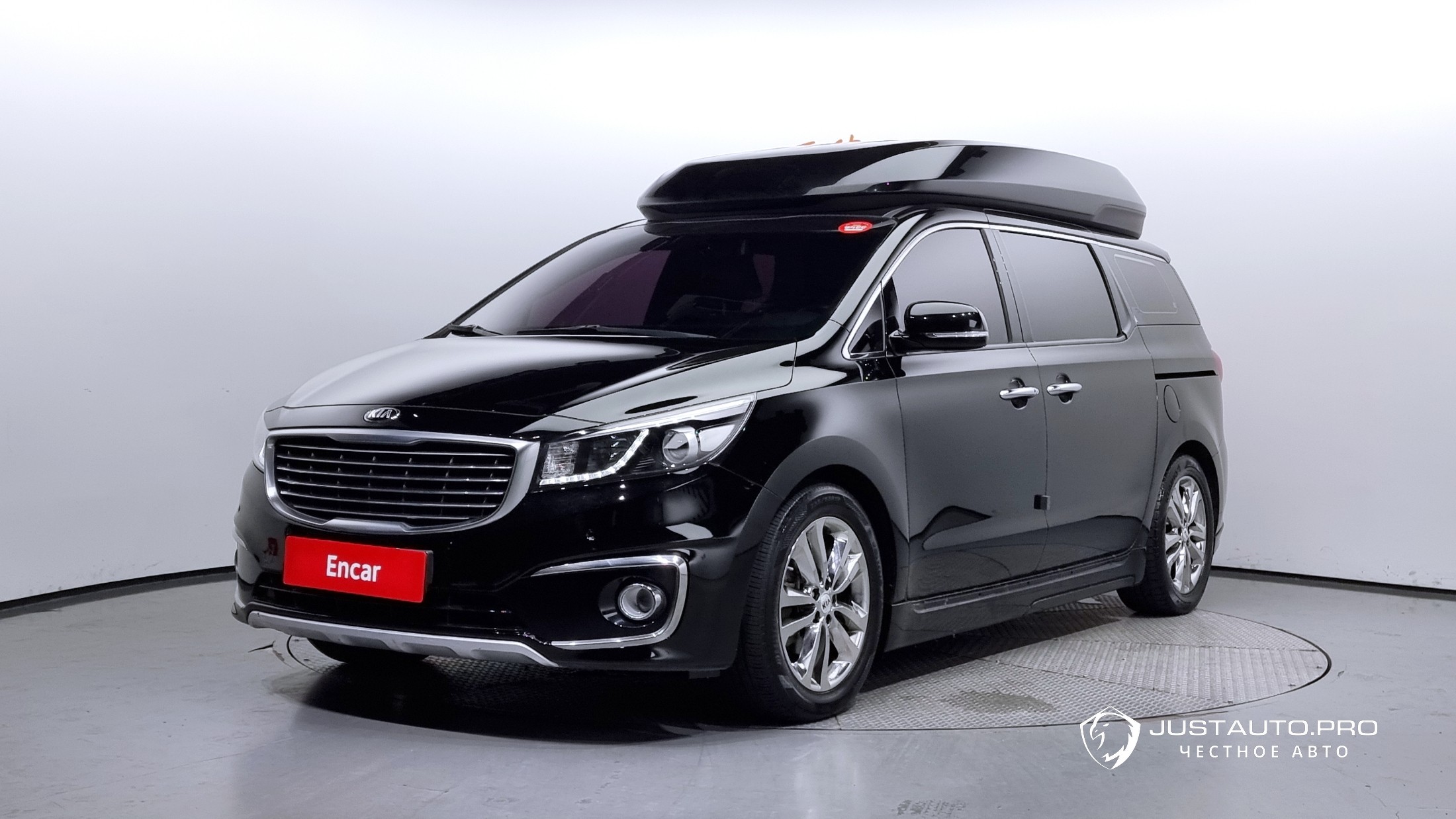 Автомобиль Kia Canival