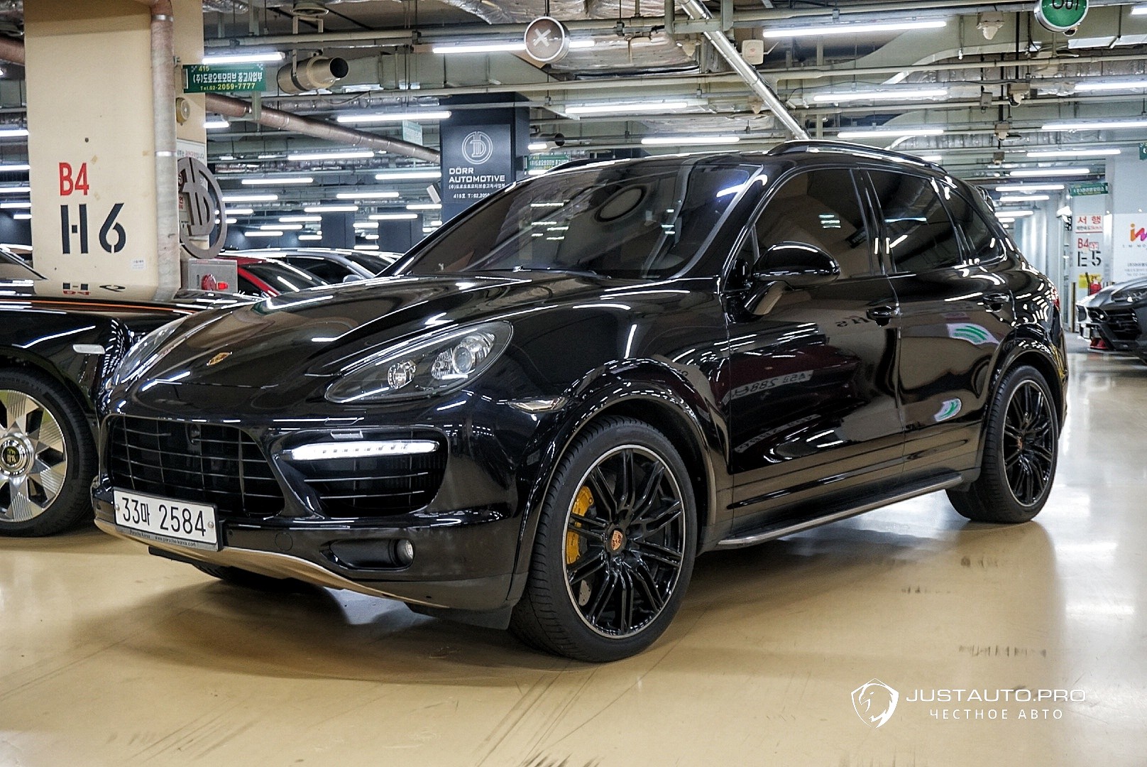 Автомобиль Porsche Cayenne