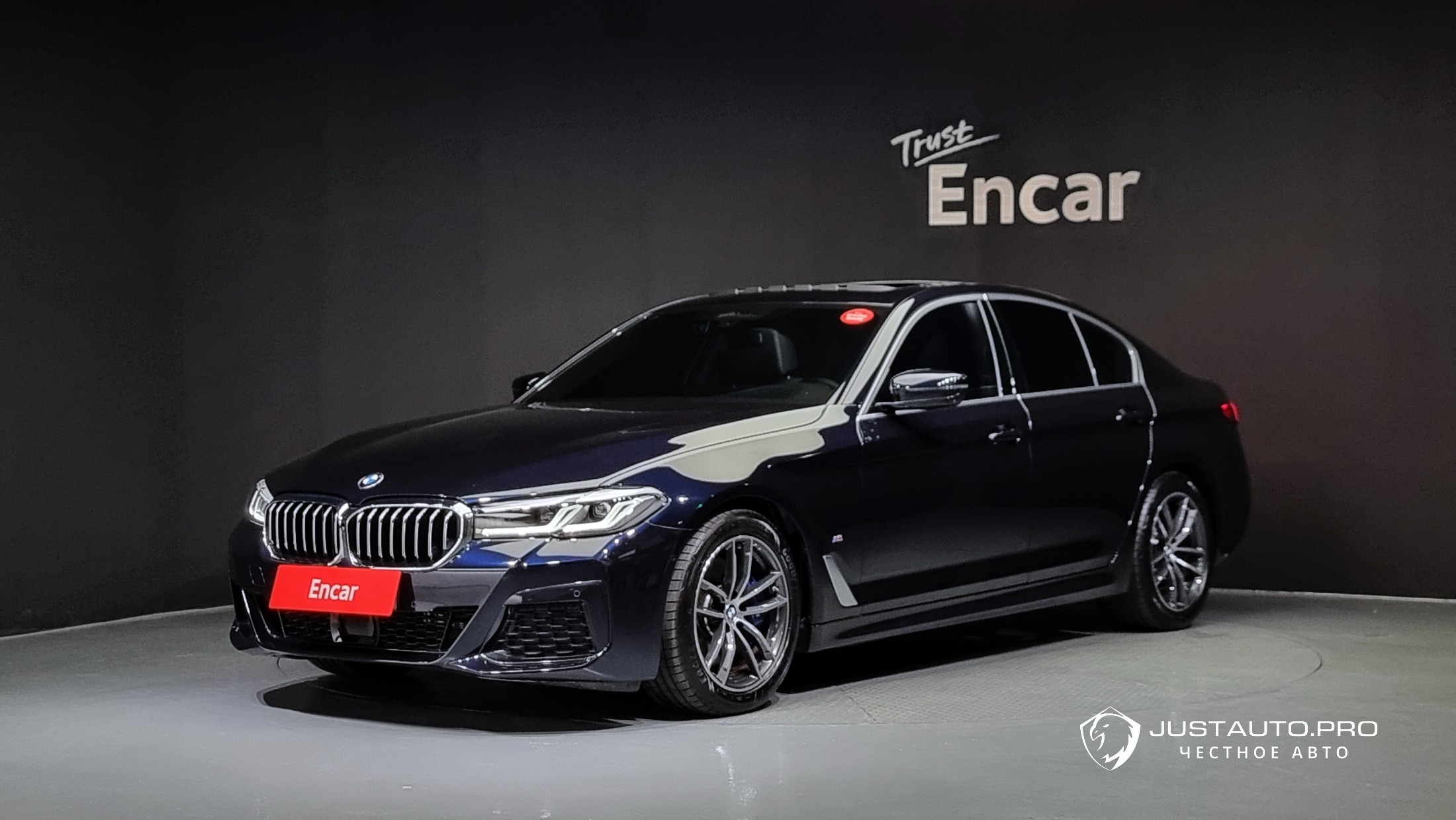 Автомобиль BMW 5-Series