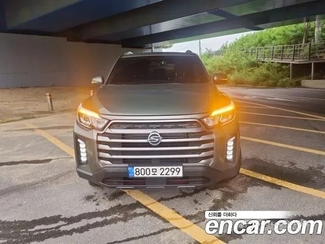 Автомобиль KG_Mobility_Ssangyong Rexton