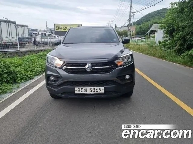 Автомобиль KG_Mobility_Ssangyong Rexton