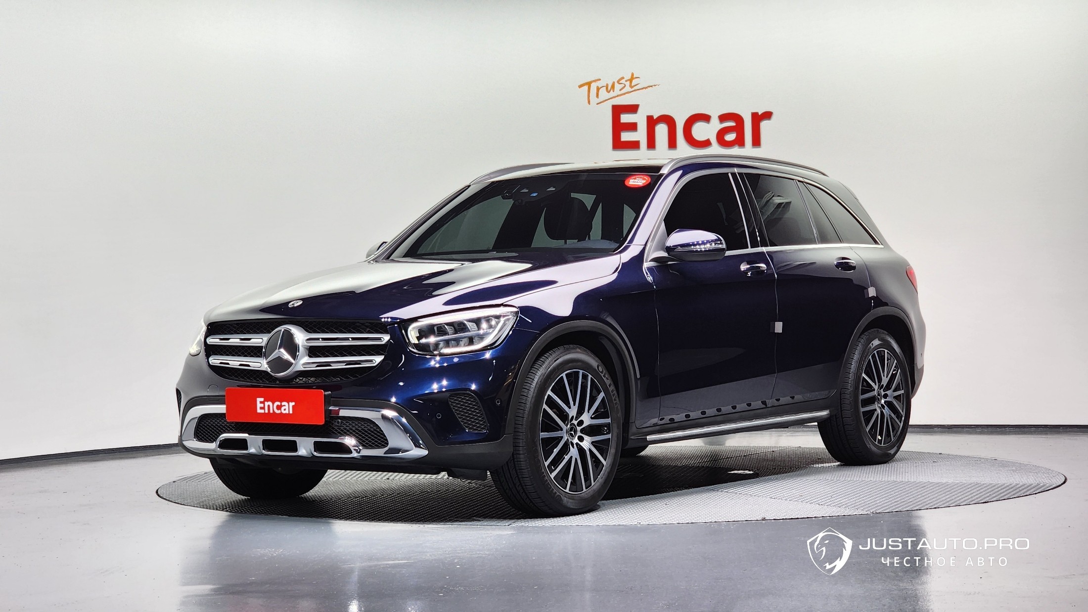 Автомобиль Mercedes-Benz GLC-Class