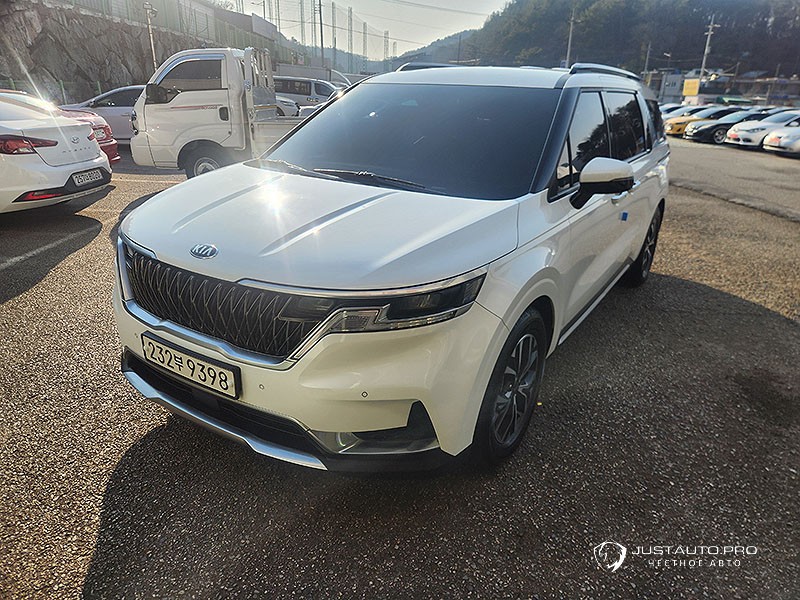 Автомобиль Kia Canival