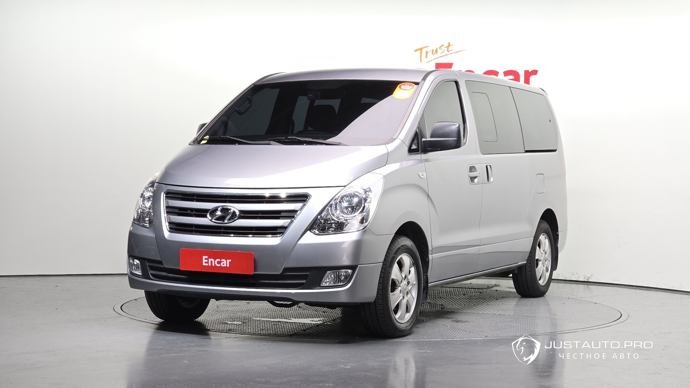 Автомобиль Hyundai Starex