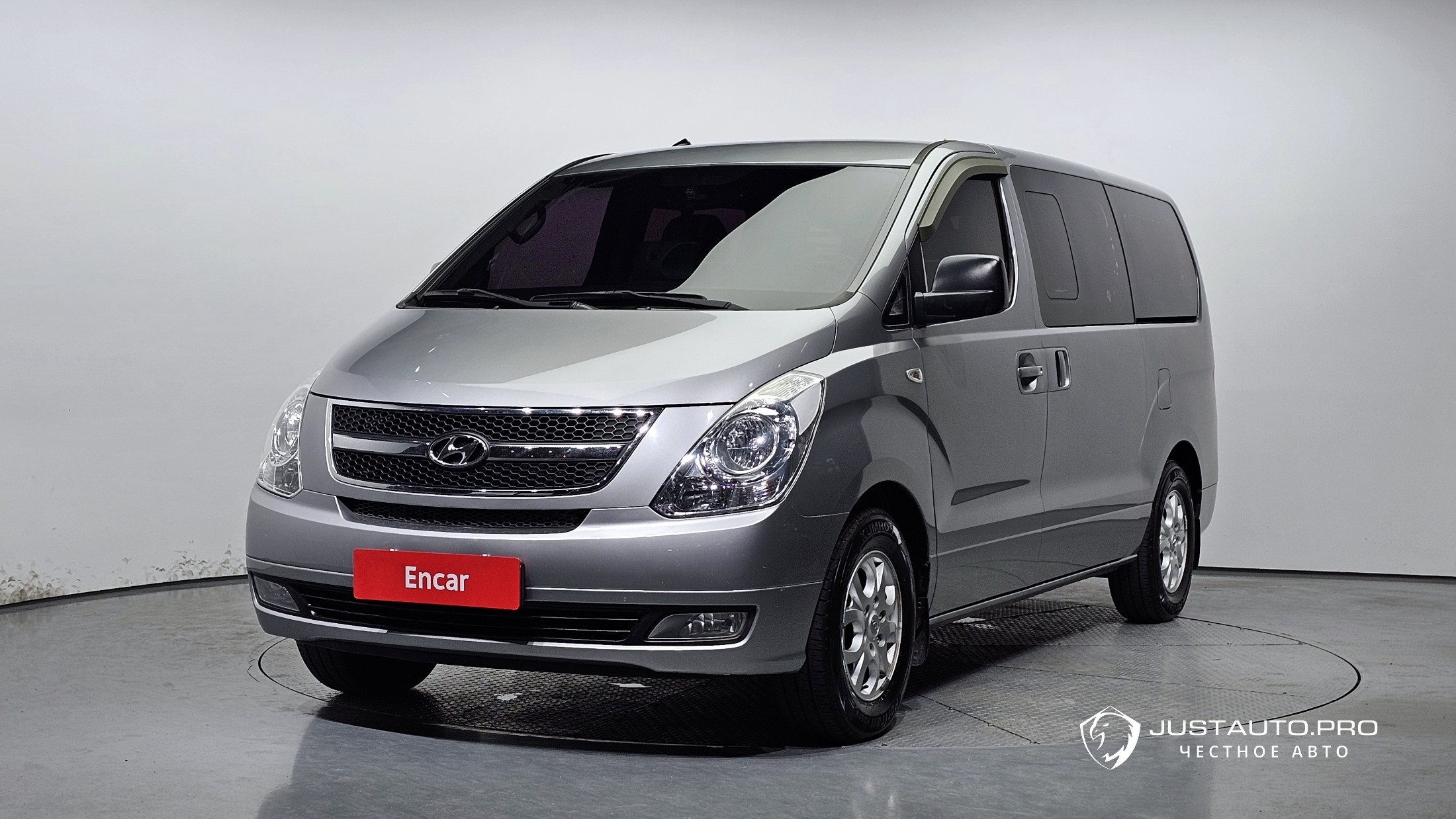 Автомобиль Hyundai Starex