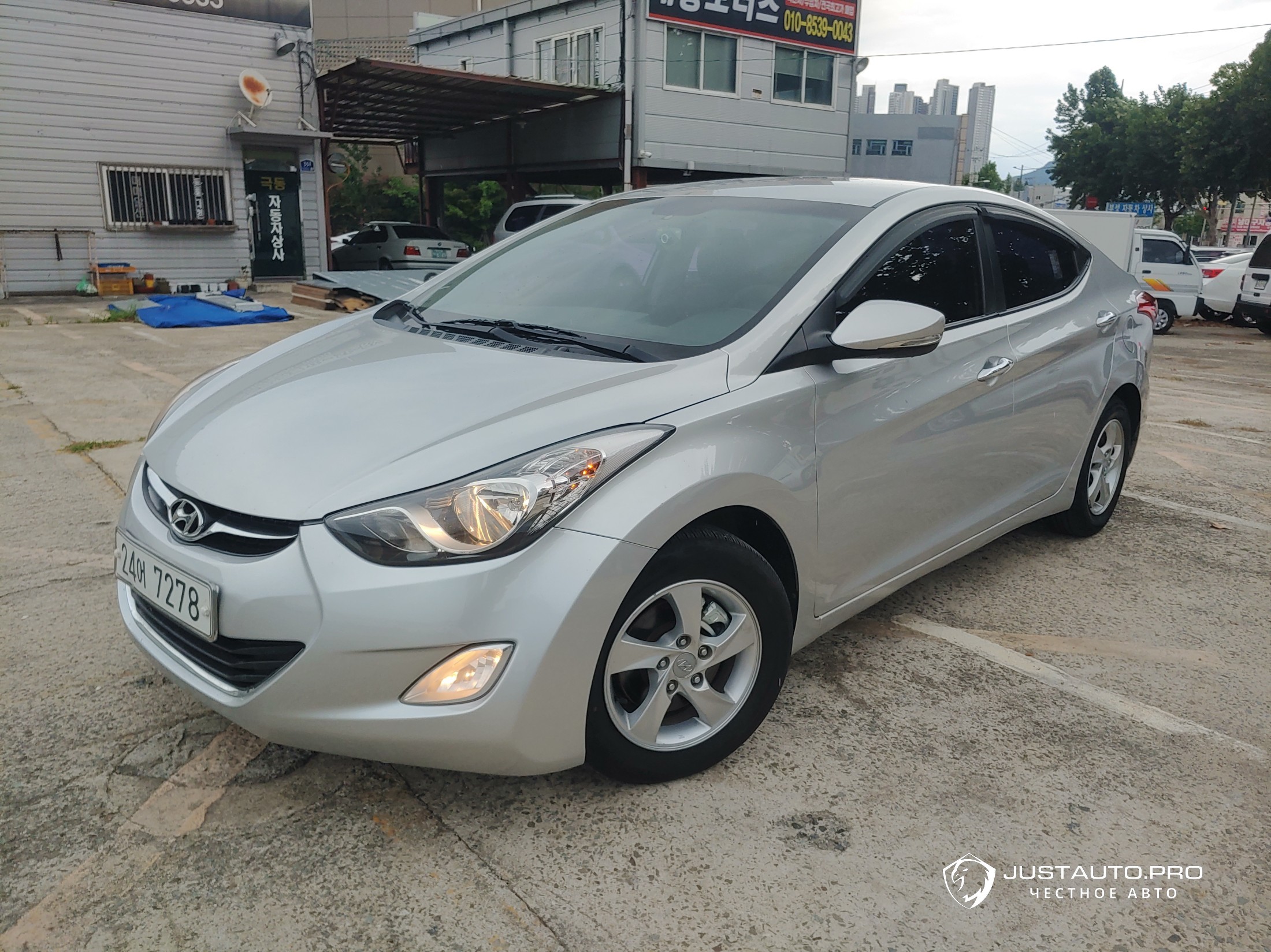 Автомобиль Hyundai AVANTE