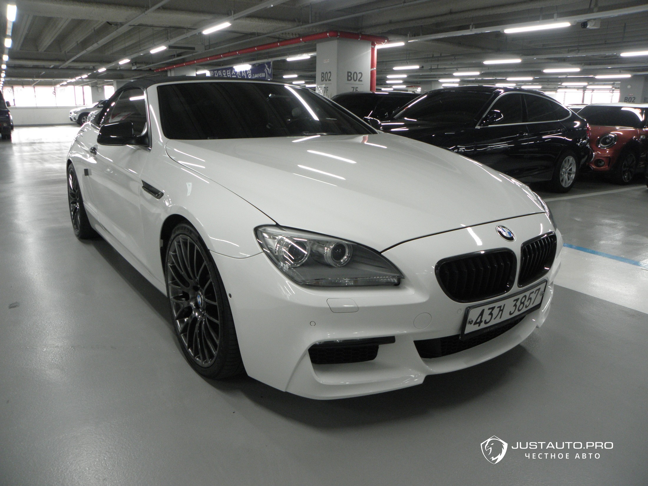 Автомобиль BMW 6-Series