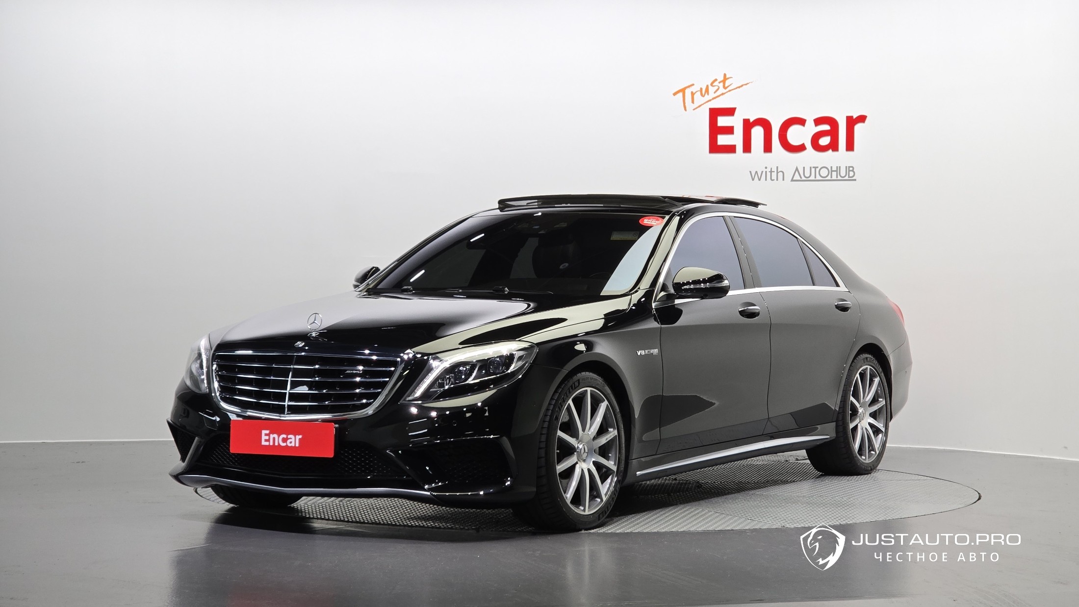 Автомобиль Mercedes-Benz S-Class