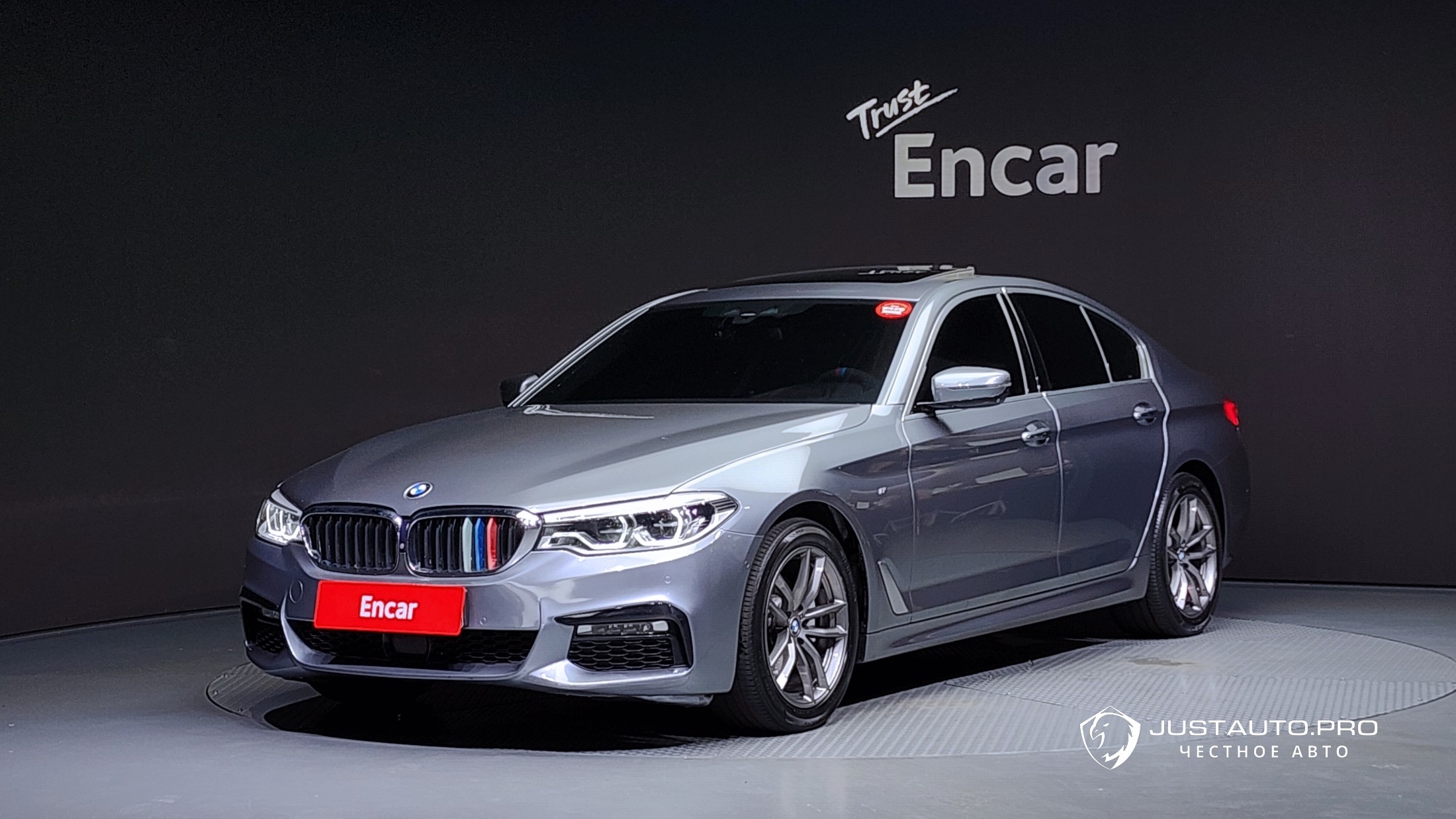 Автомобиль BMW 5-Series