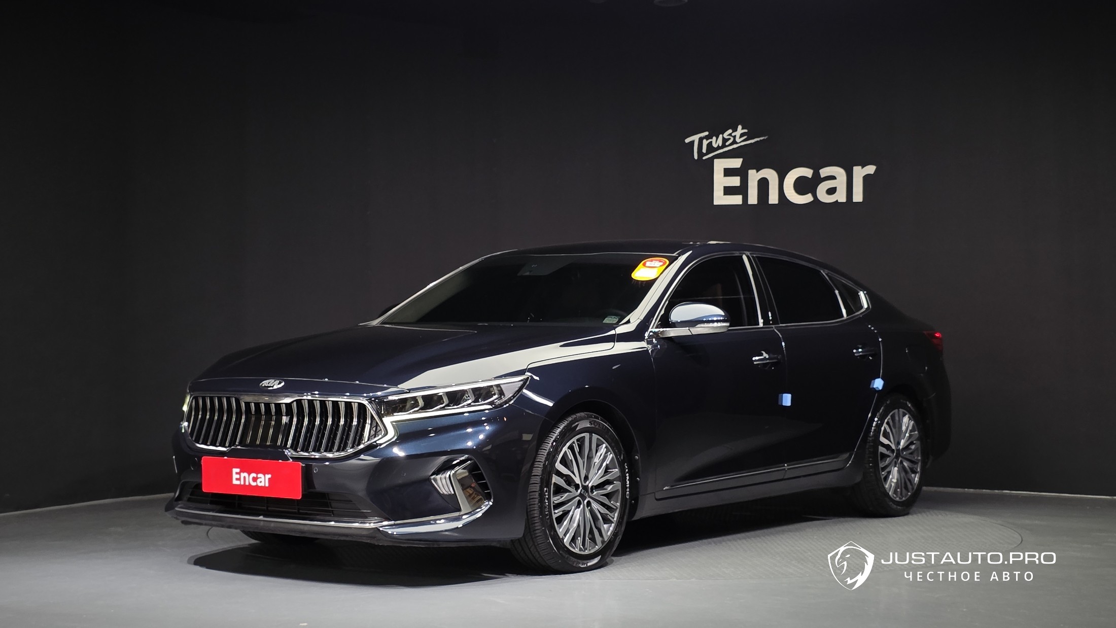 Автомобиль Kia K7