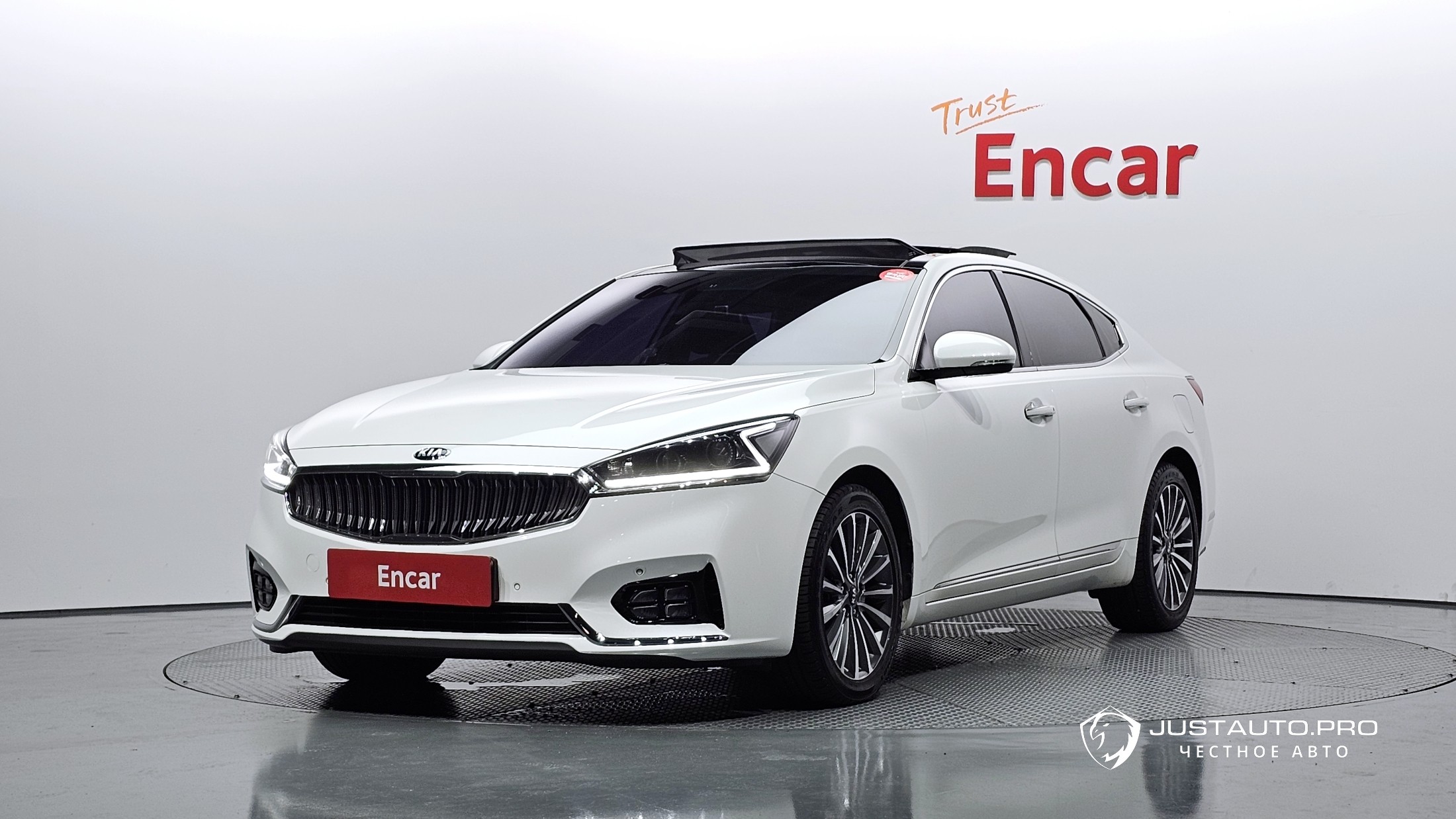 Автомобиль Kia K7