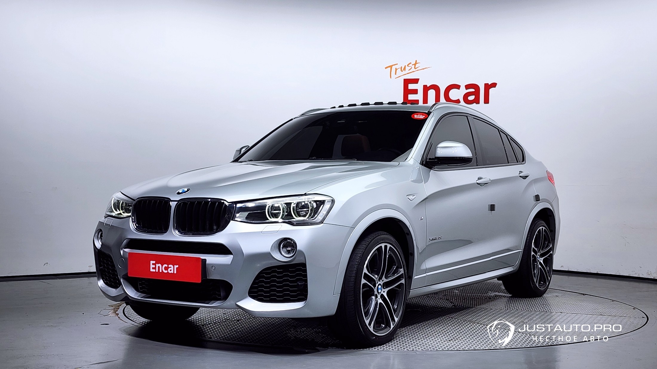 Автомобиль BMW X4