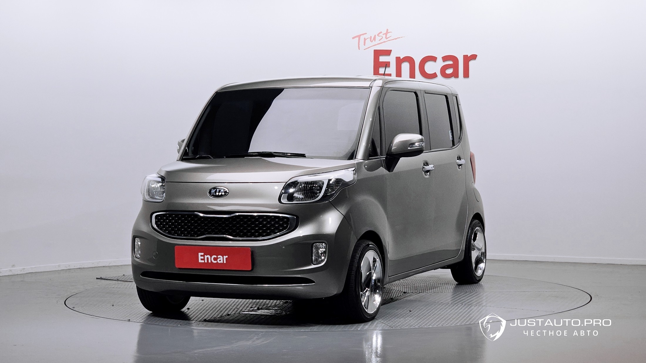 Автомобиль Kia RAY