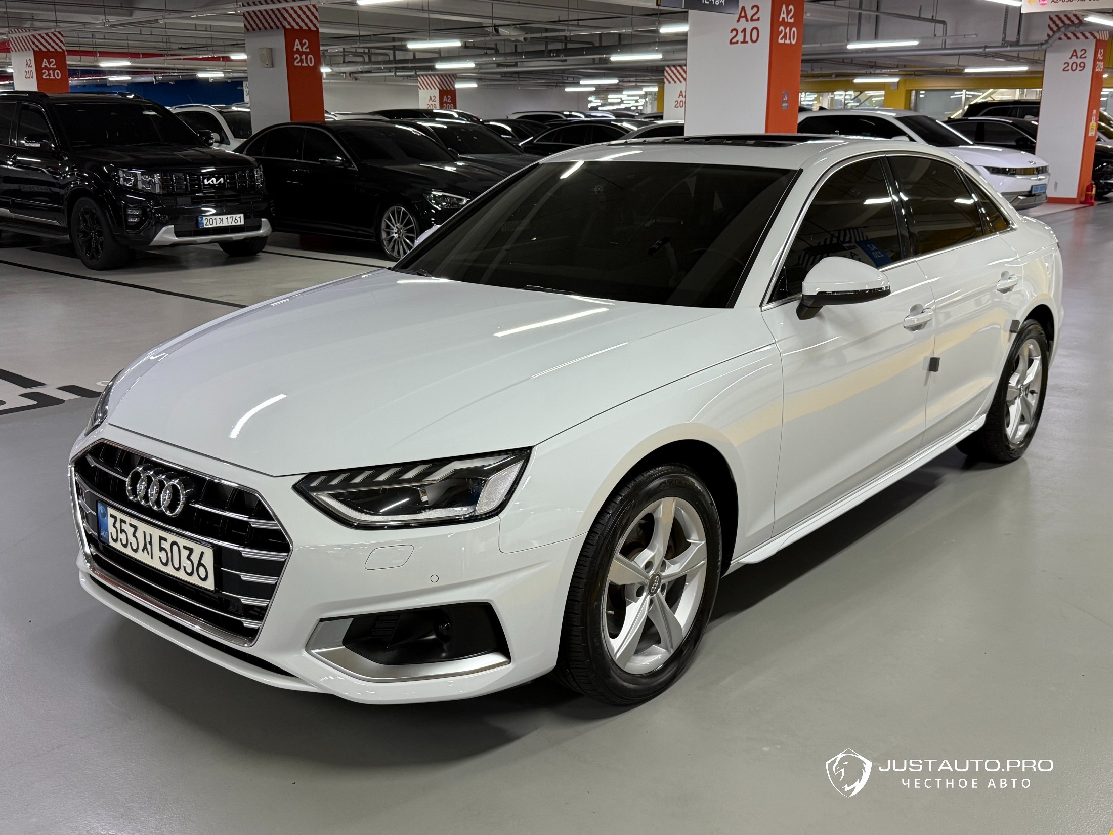 Автомобиль Audi A4