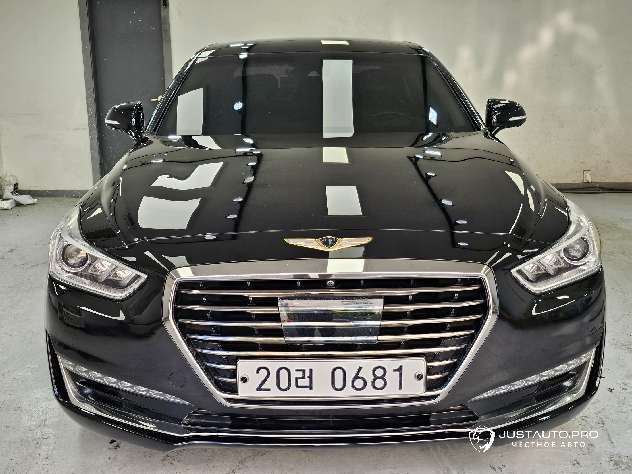 Автомобиль Genesis EQ900