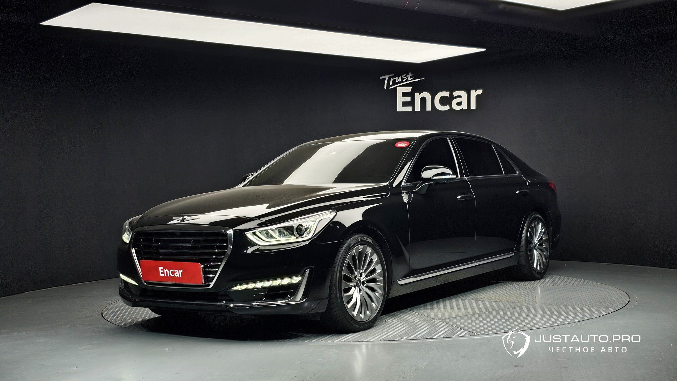 Автомобиль Genesis EQ900