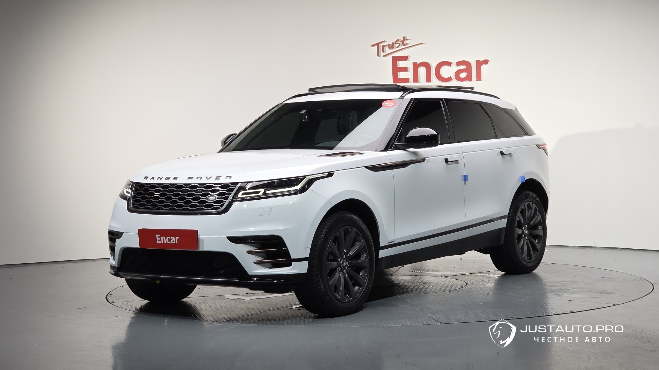 Автомобиль Land Rover Range Rover Velar