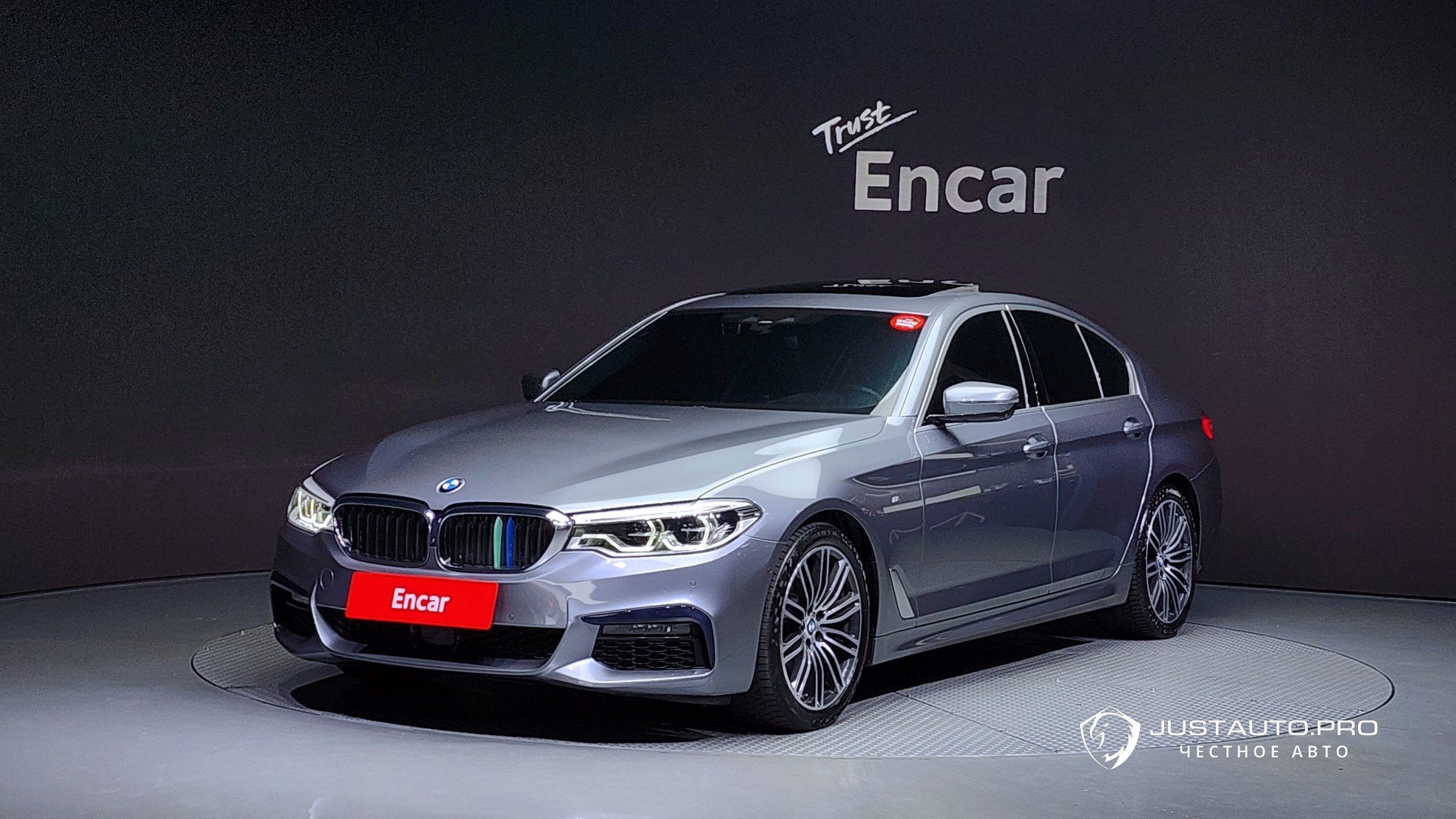 Автомобиль BMW 5-Series