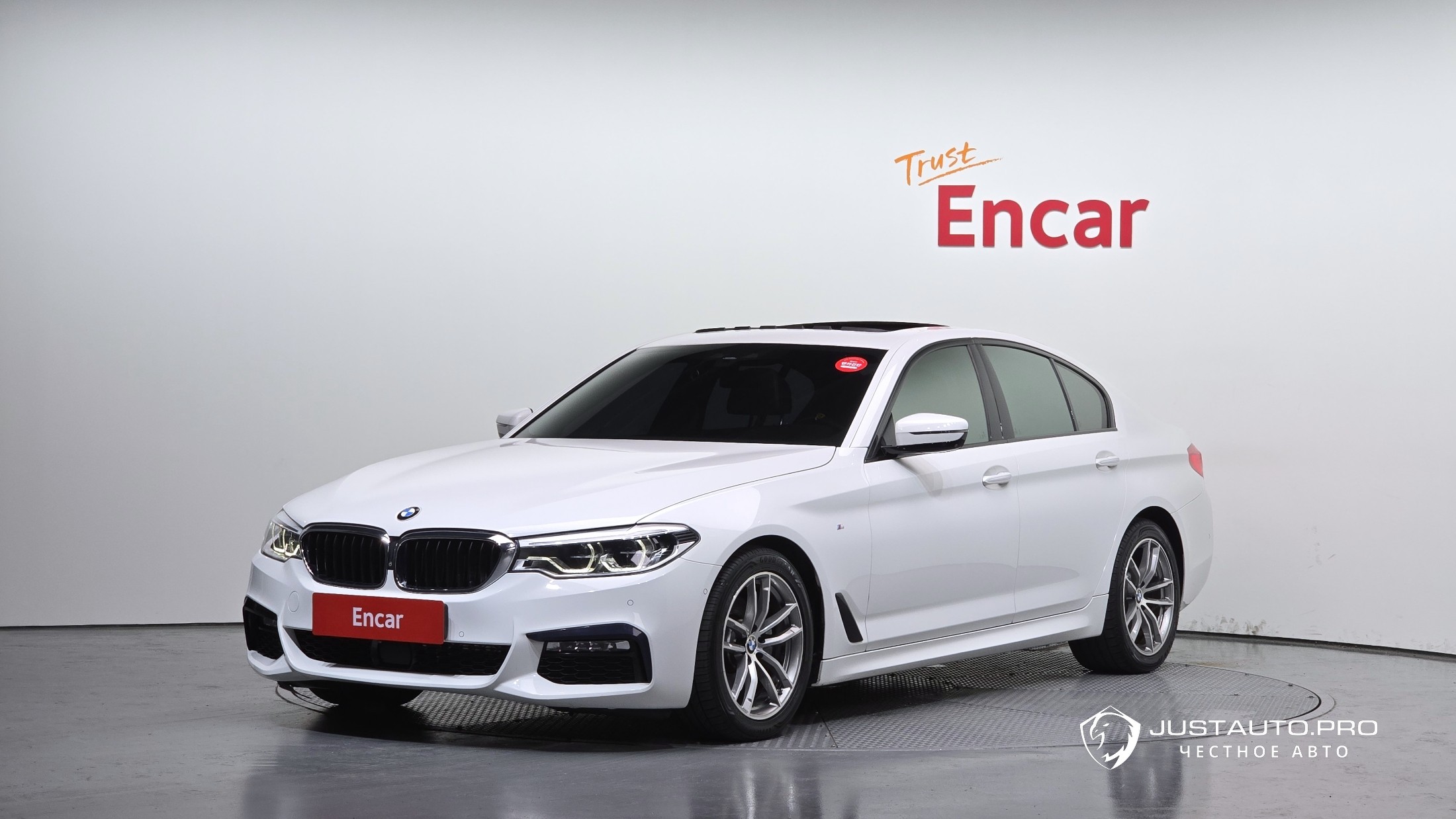 Автомобиль BMW 5-Series
