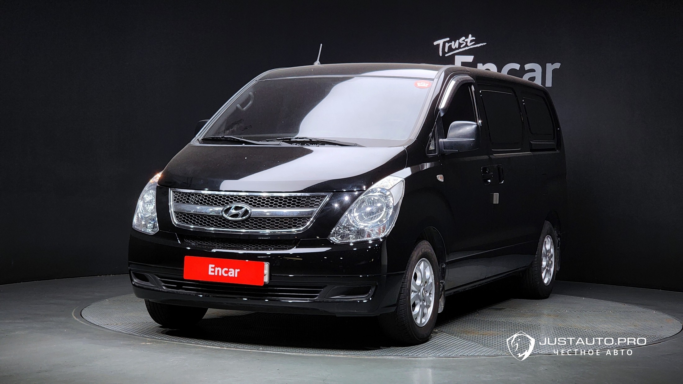 Автомобиль Hyundai Starex