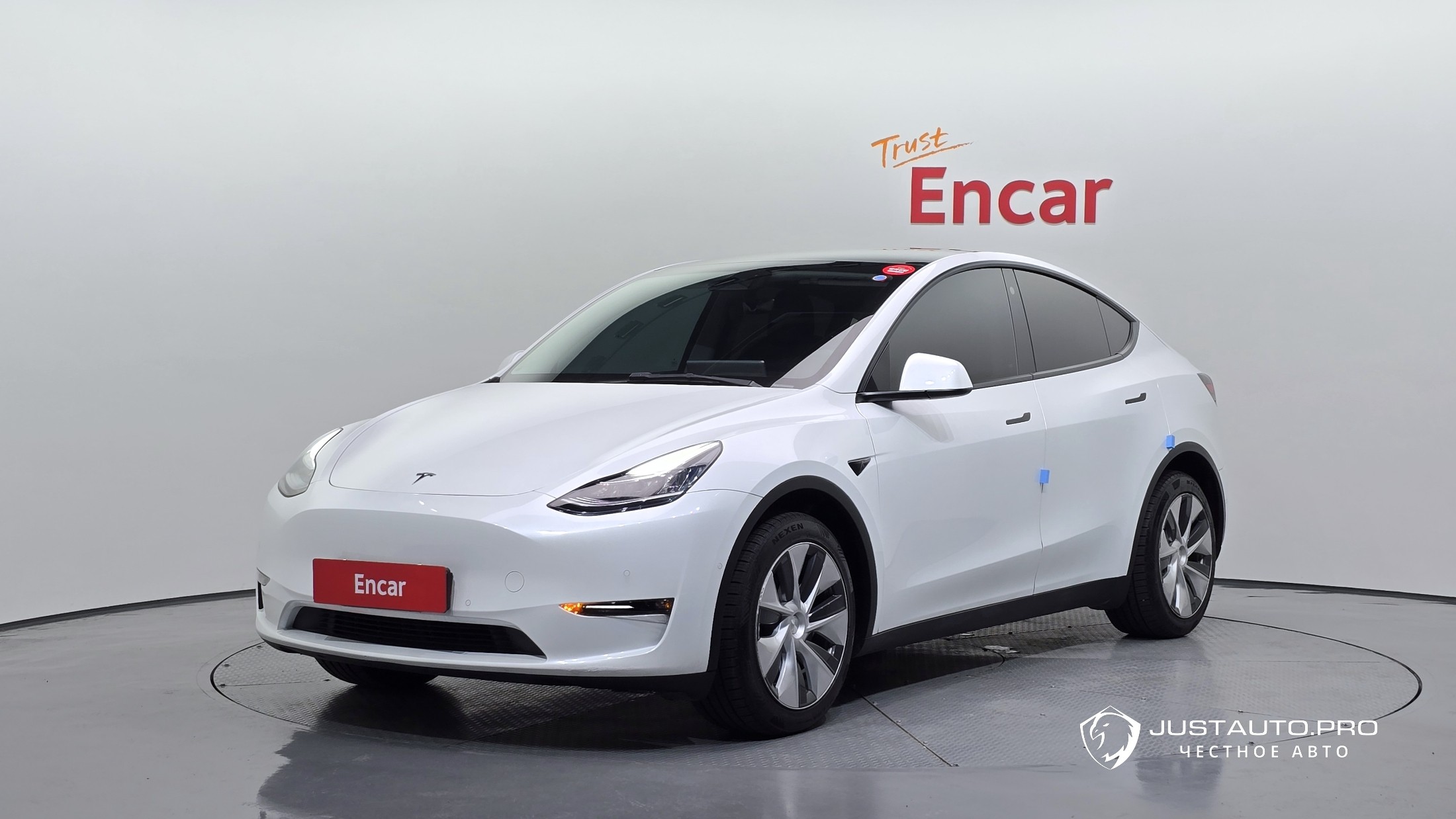 Автомобиль Tesla Model Y