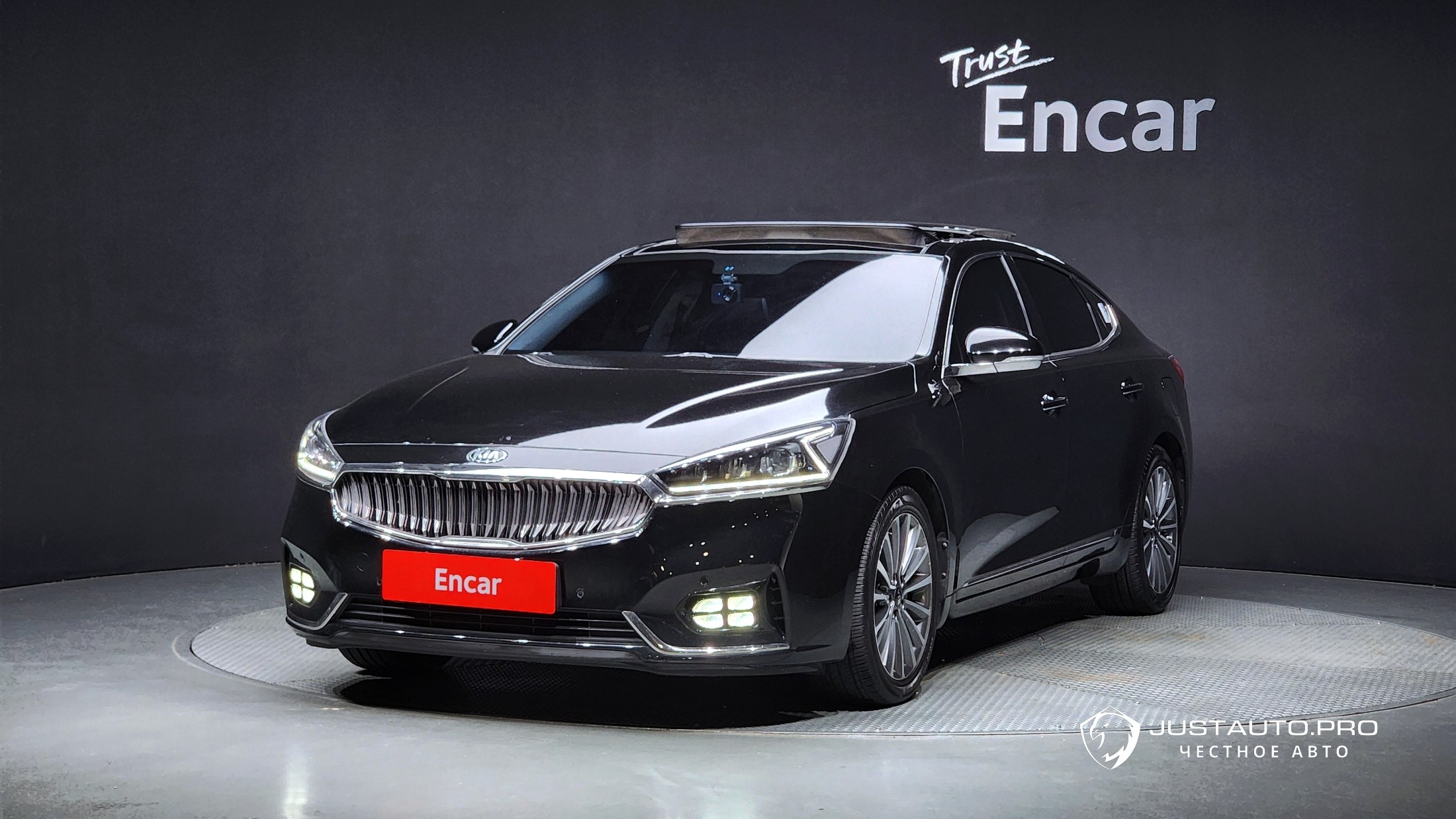 Автомобиль Kia K7