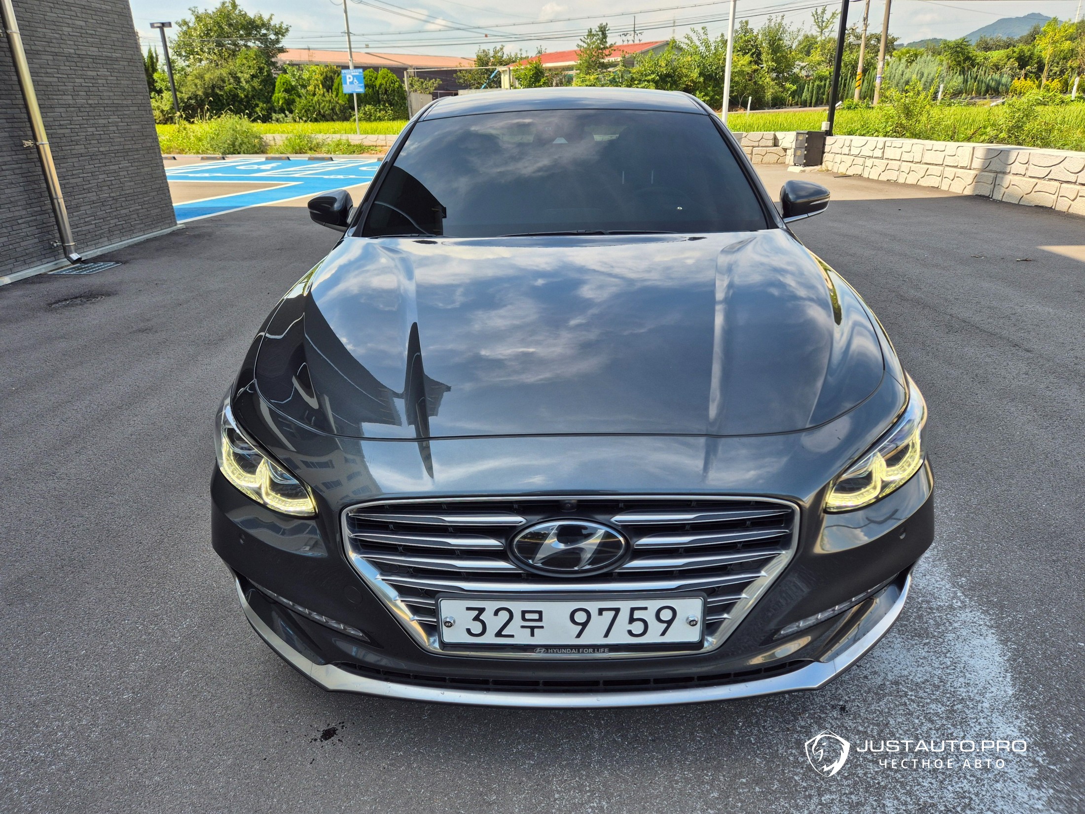 Автомобиль Hyundai Grandeur