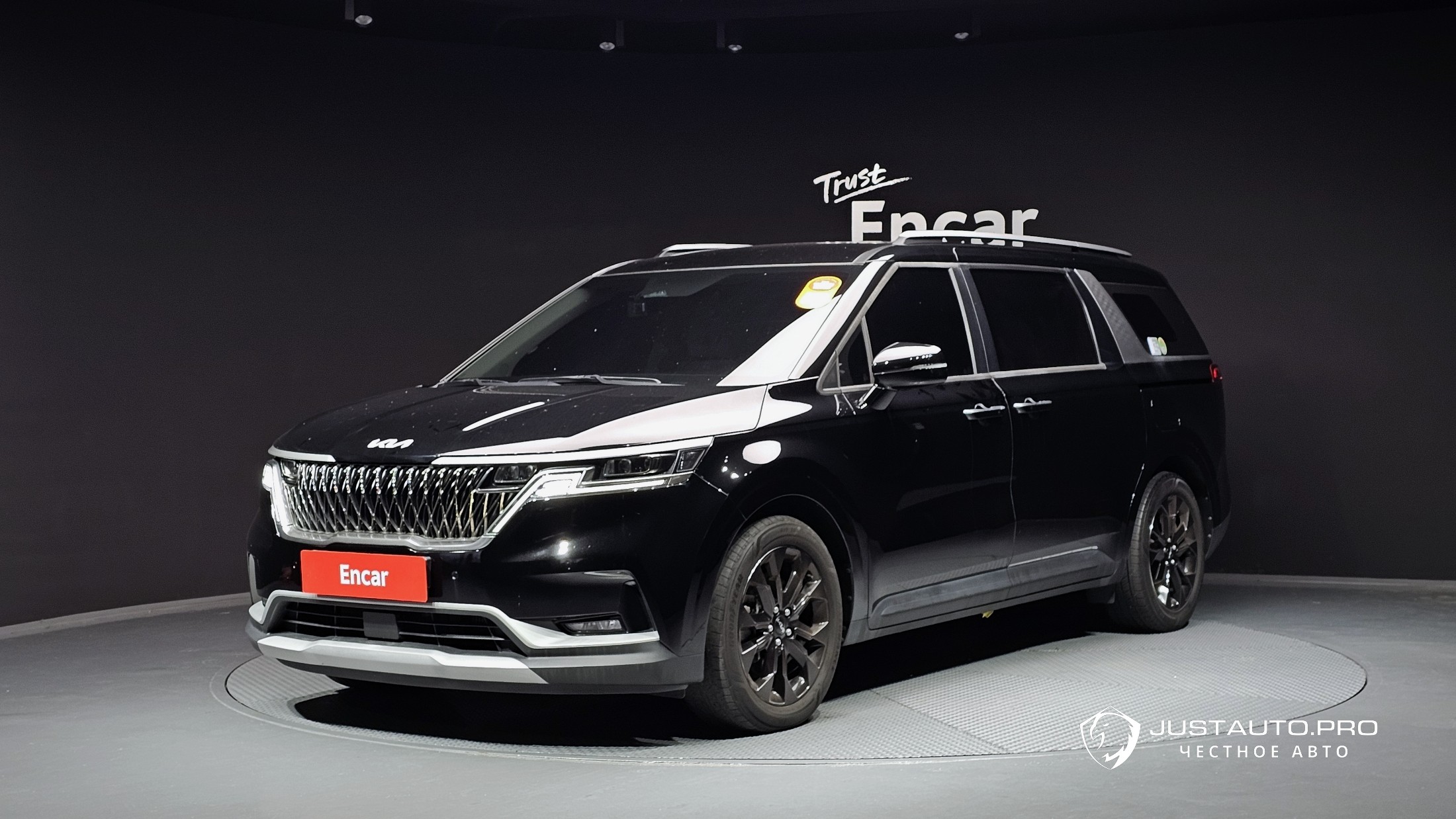 Автомобиль Kia Canival