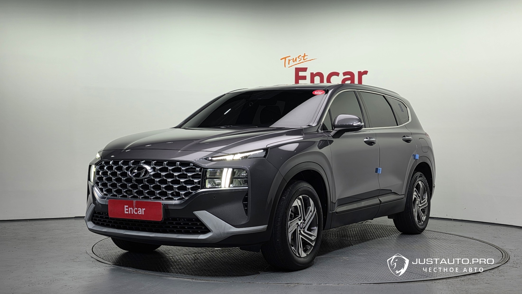 Автомобиль Hyundai Santafe