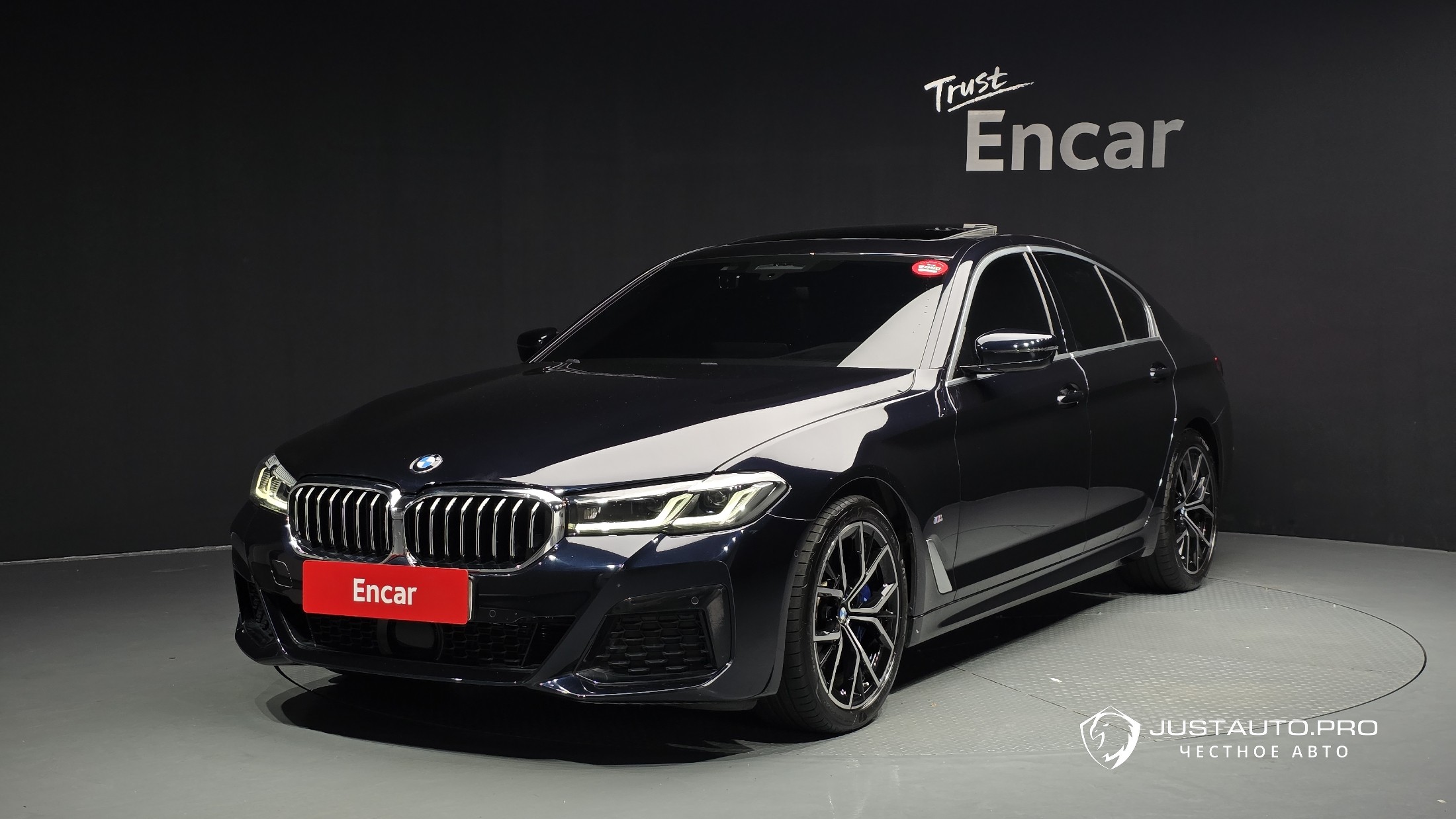 Автомобиль BMW 5-Series