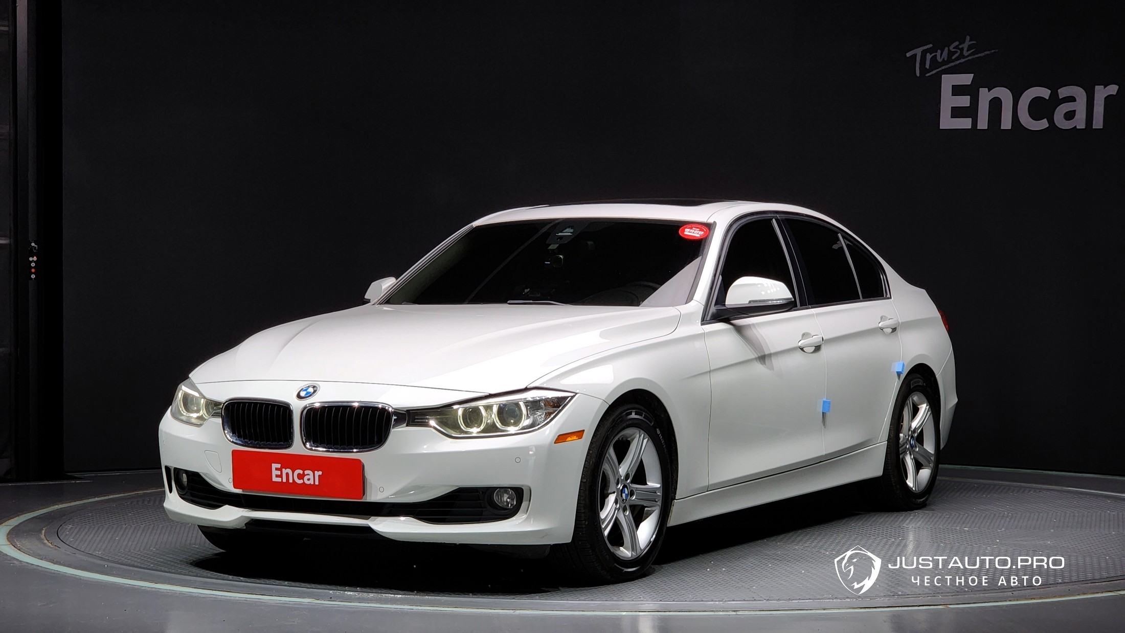 Автомобиль BMW 3-Series