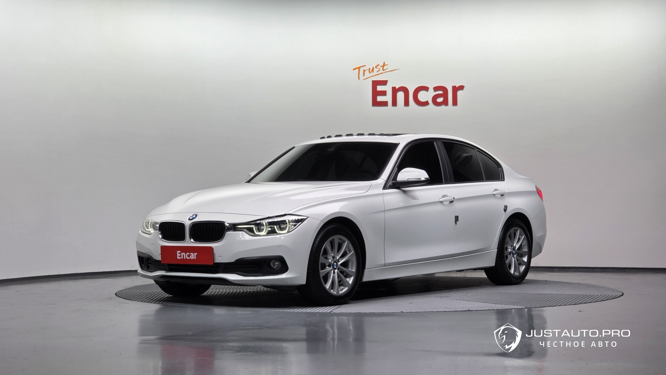 Автомобиль BMW 3-Series