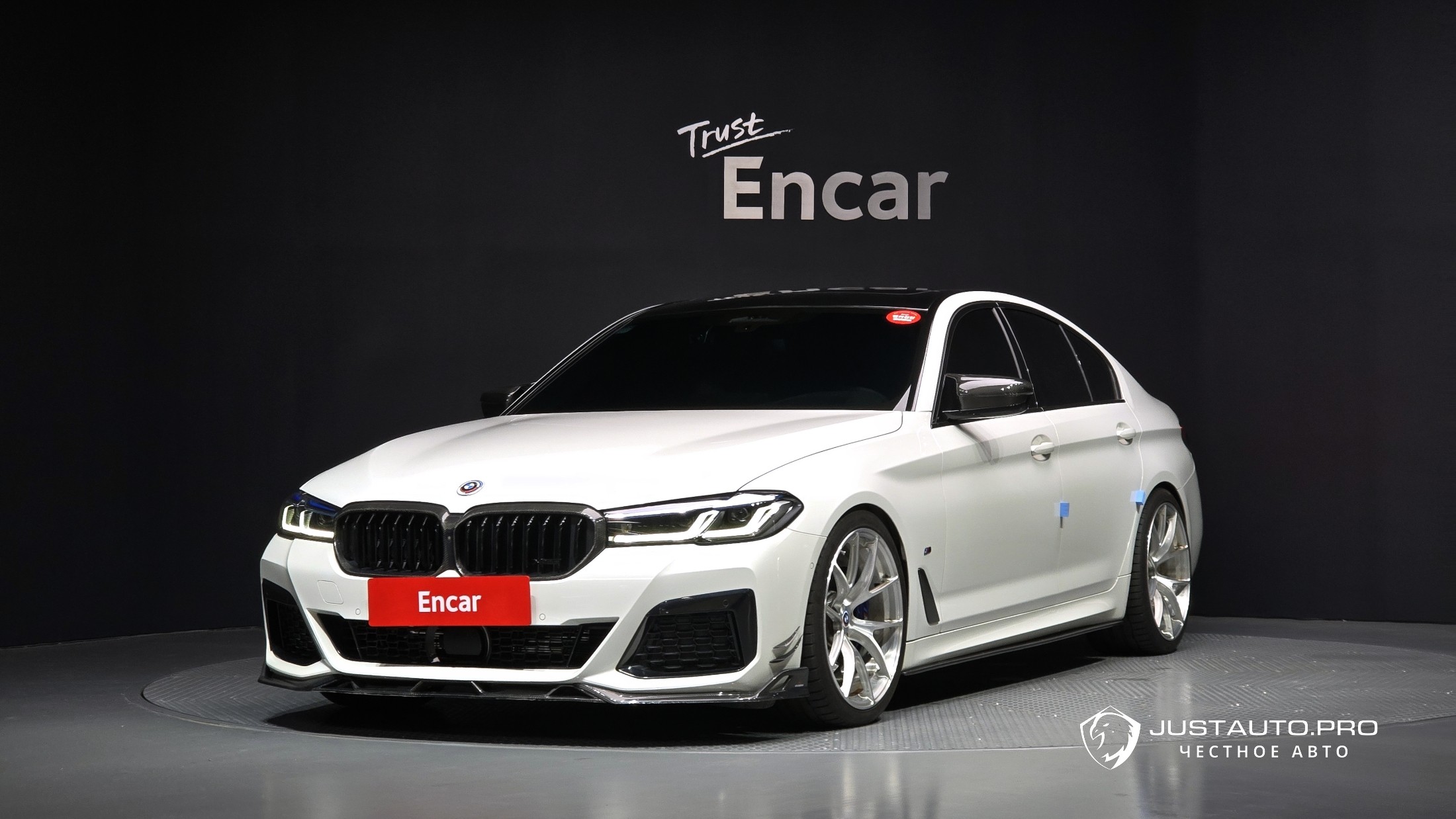 Автомобиль BMW 5-Series