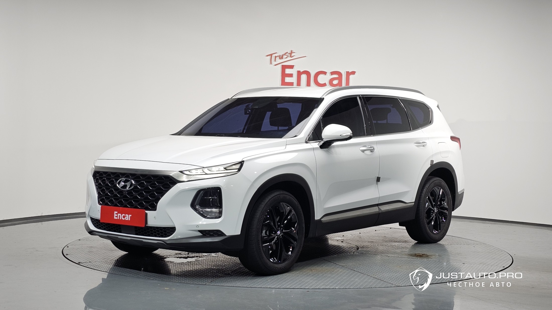 Автомобиль Hyundai Santafe