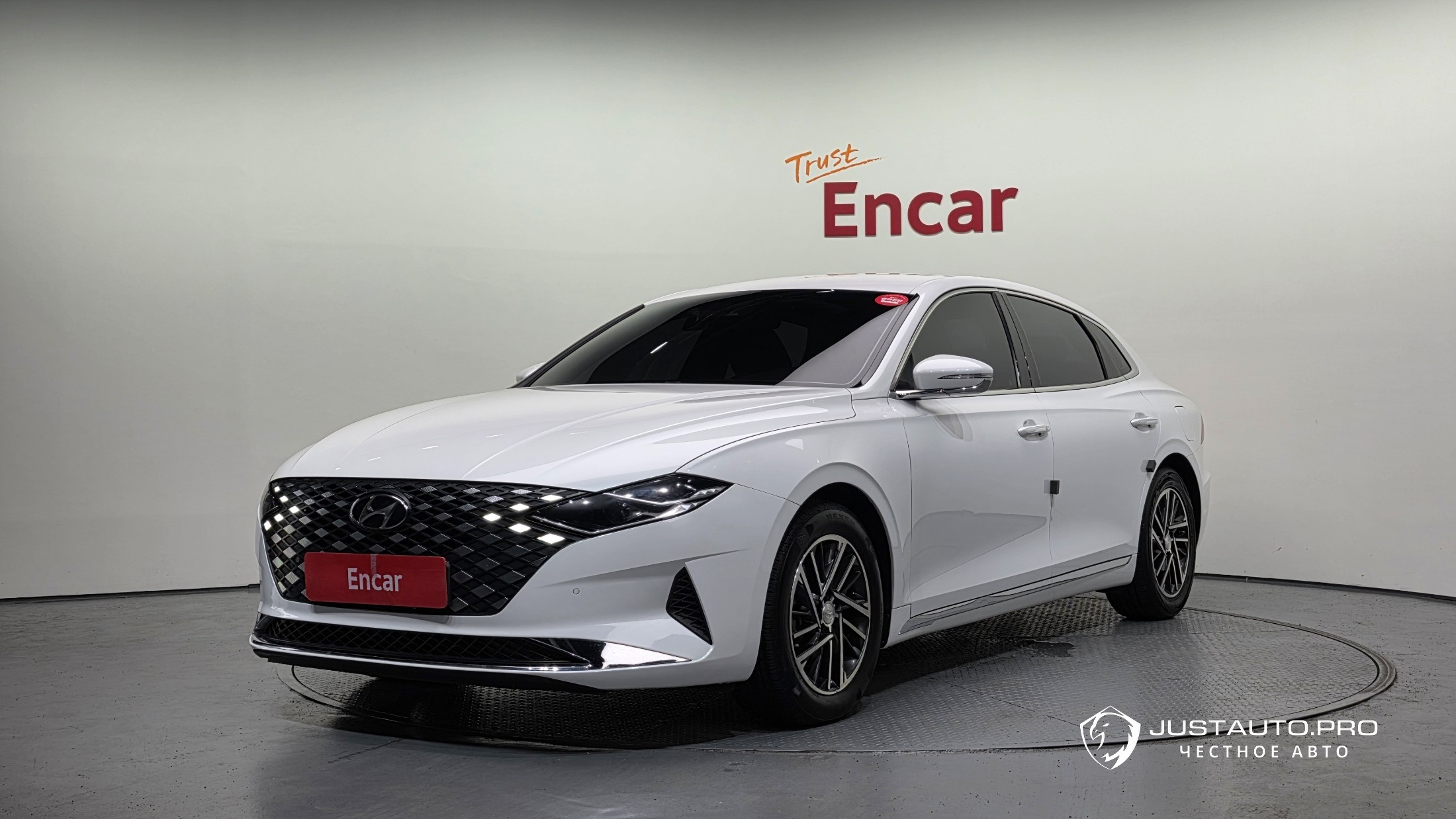Автомобиль Hyundai Grandeur