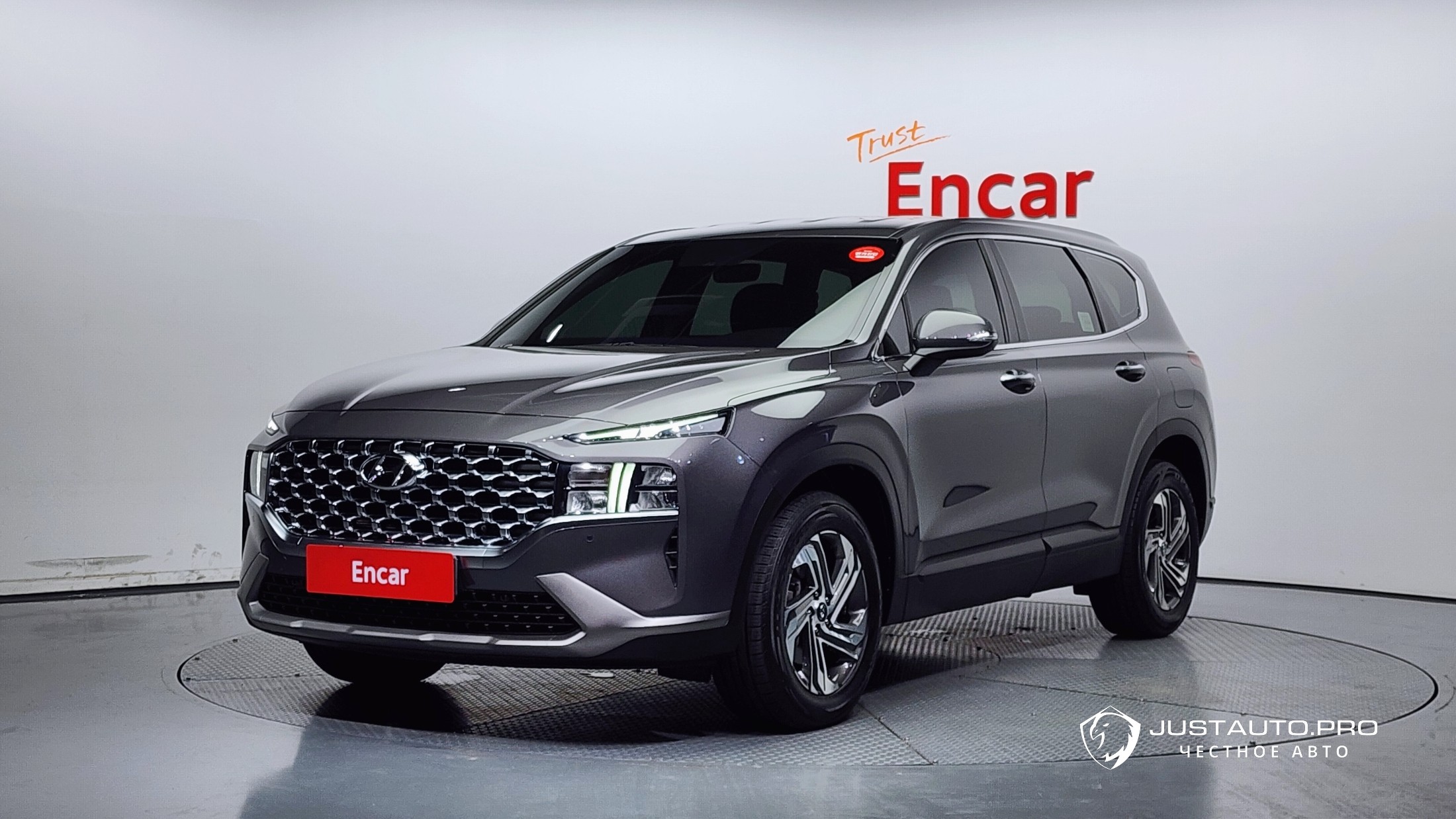 Автомобиль Hyundai Santafe