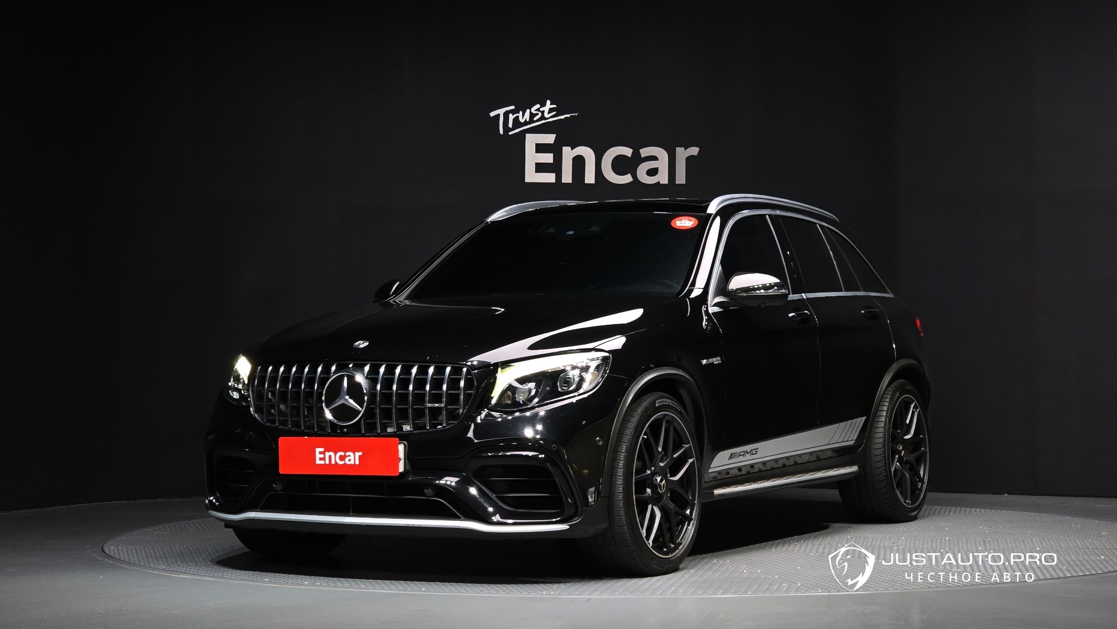 Автомобиль Mercedes-Benz GLC-Class